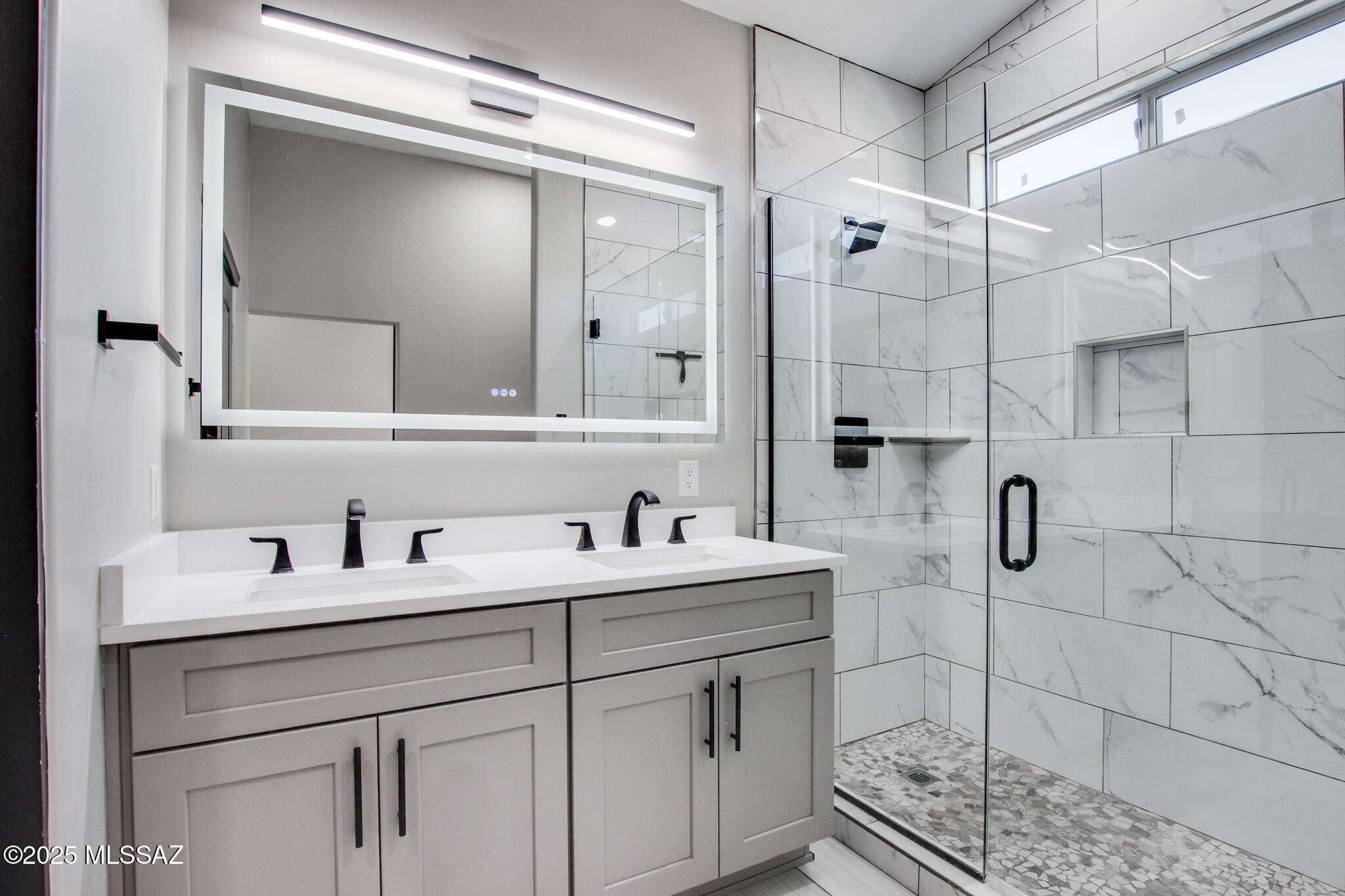 3704 S Manitoba Avenue