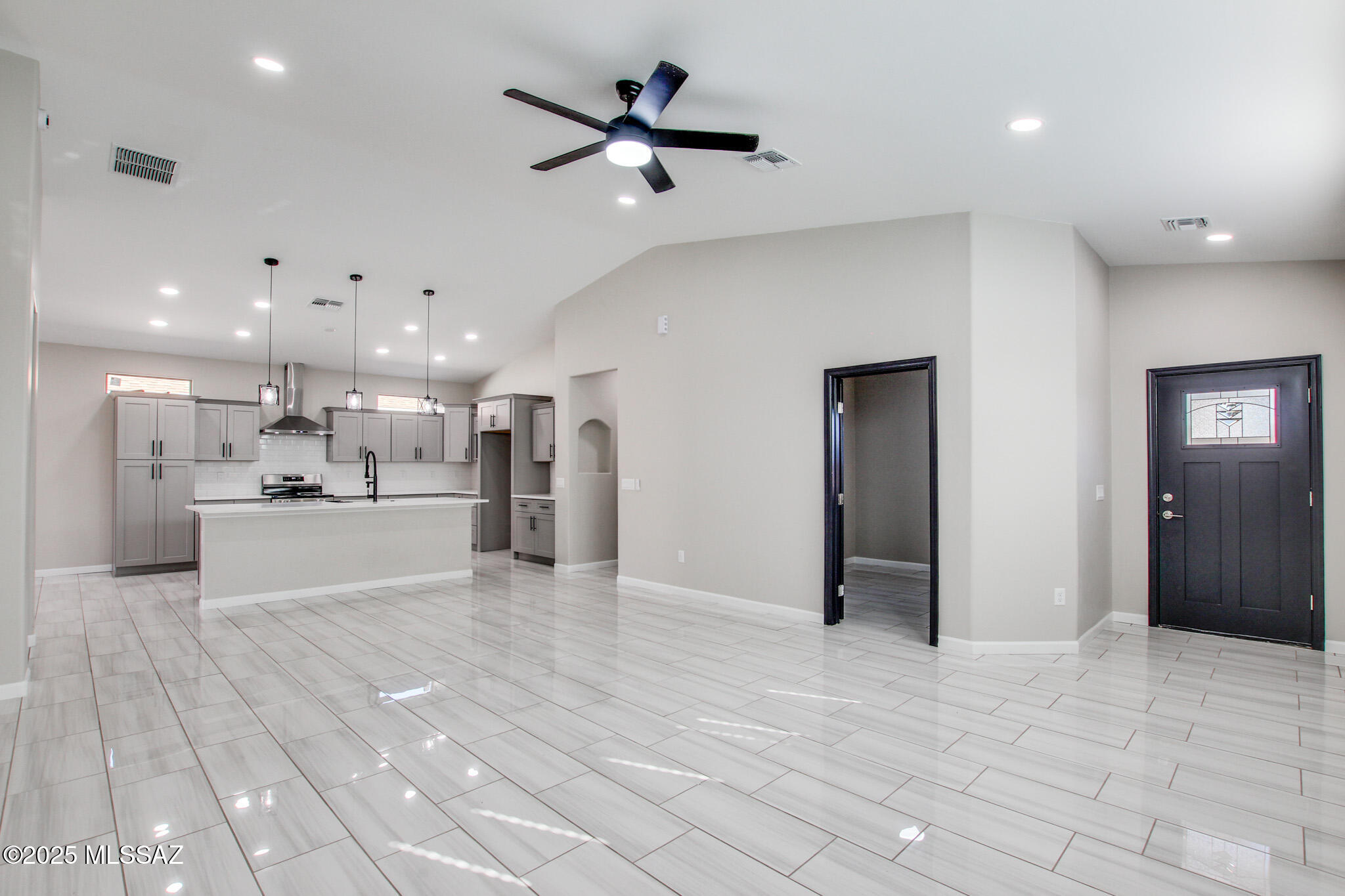 3704 S Manitoba Avenue