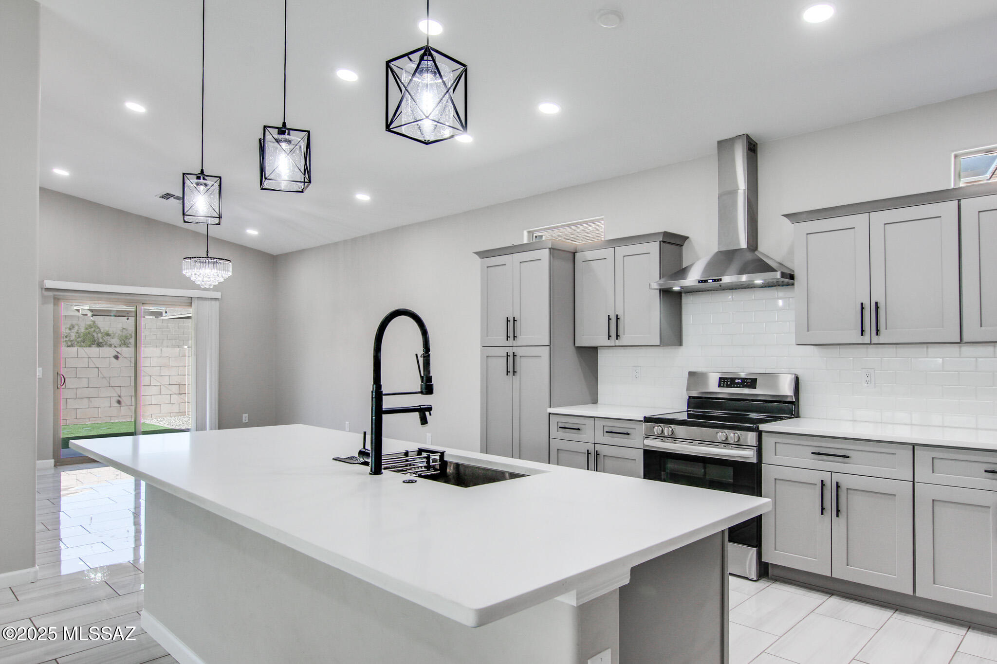 3704 S Manitoba Avenue