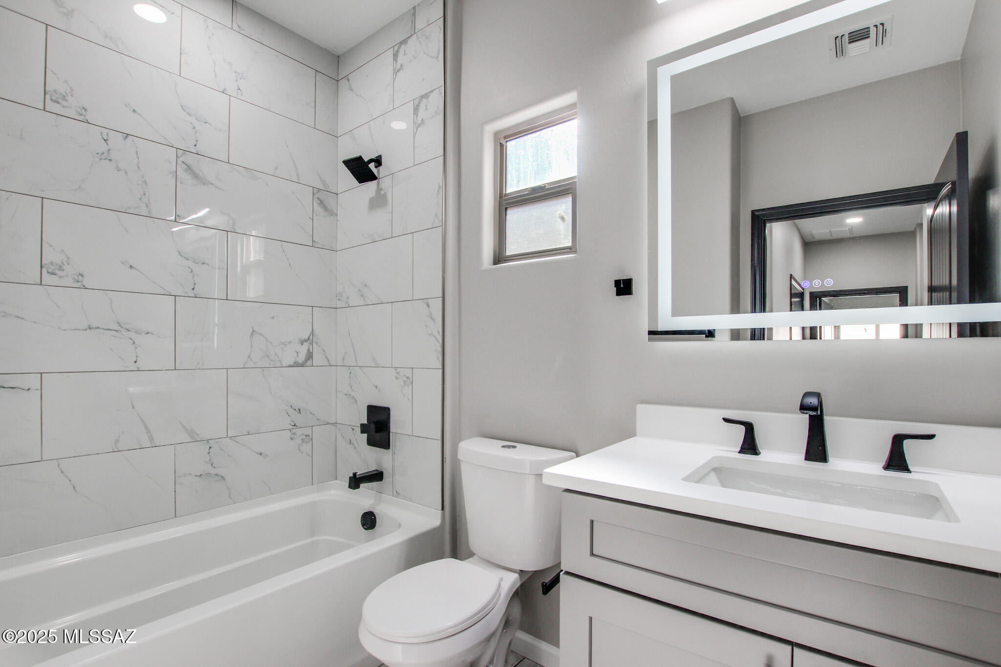 3704 S Manitoba Avenue