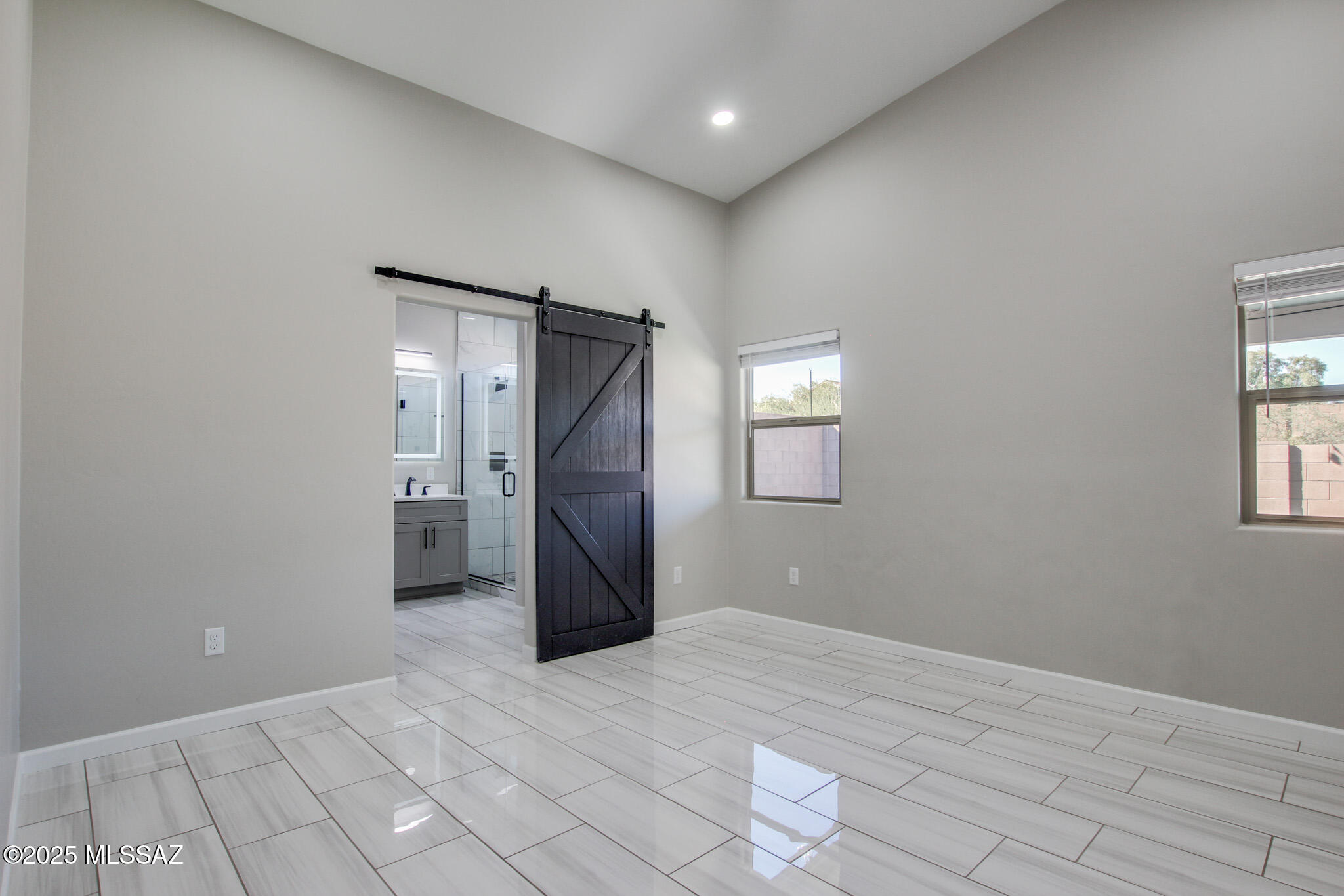 3704 S Manitoba Avenue