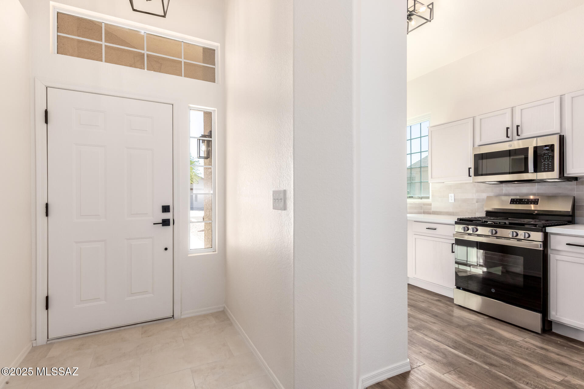 8695 N Sunnyvale Drive