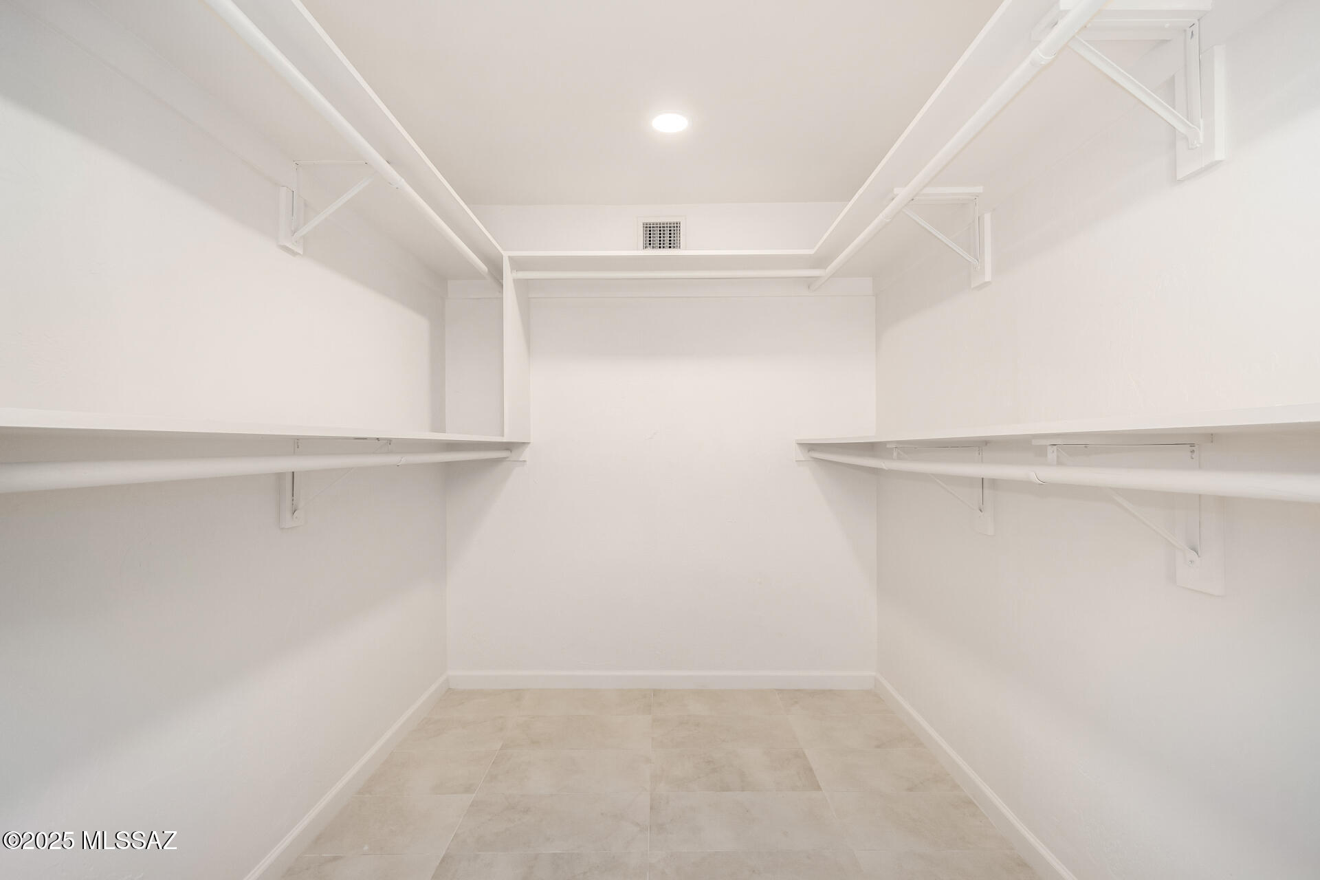 8501 N Camino De Oeste