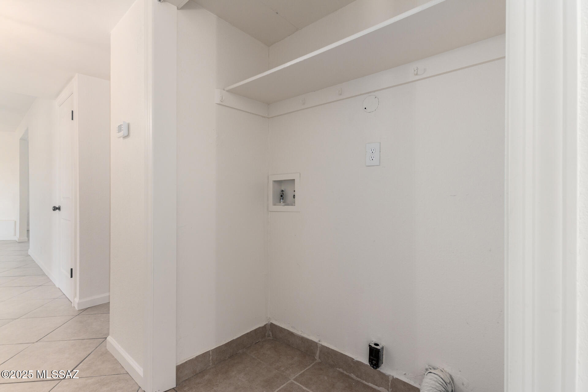 3613 E White Tail Road