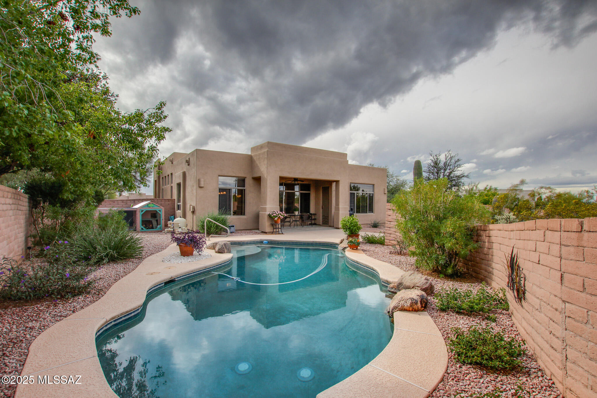 1758 W Placita de Ocampo