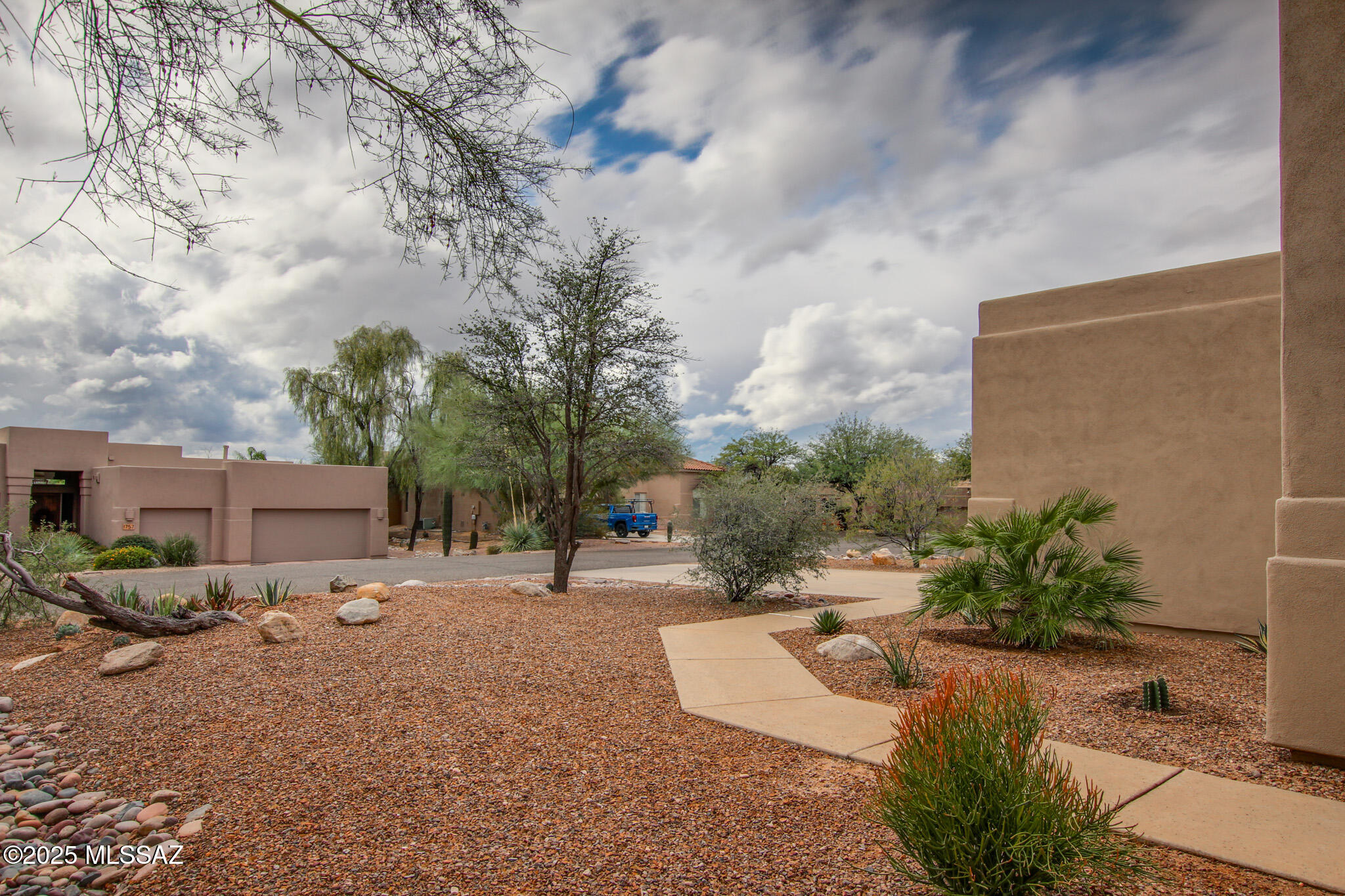 1758 W Placita de Ocampo