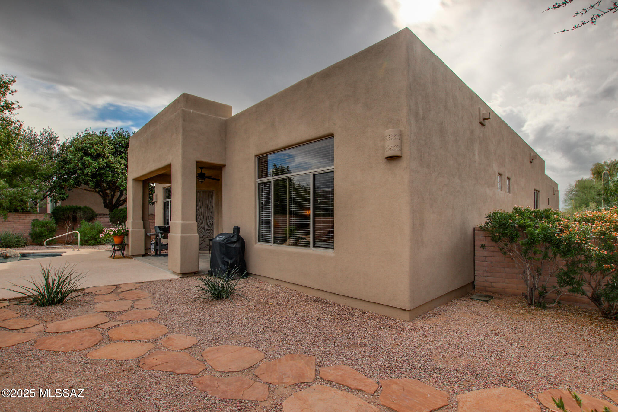 1758 W Placita de Ocampo