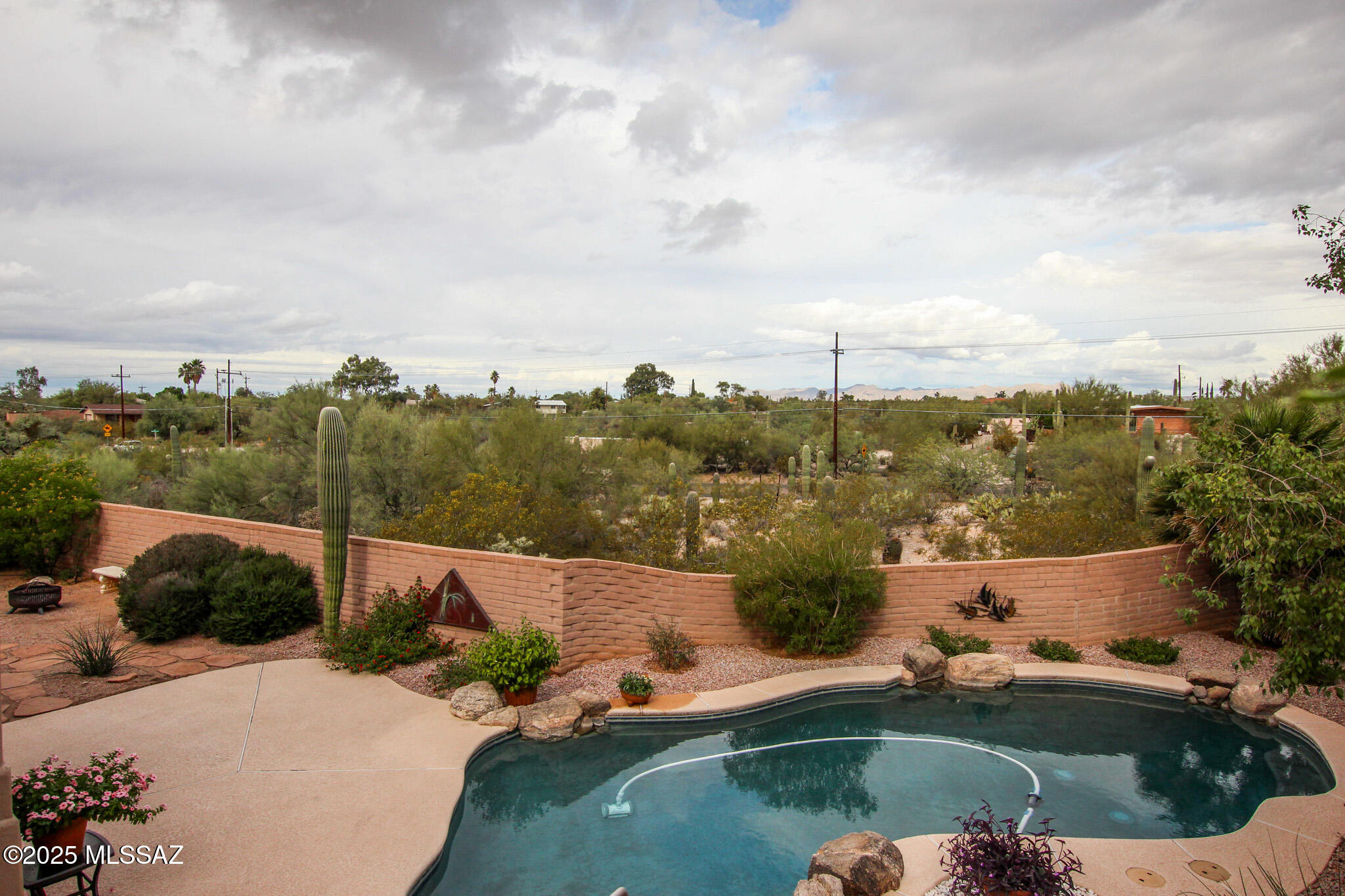 1758 W Placita de Ocampo