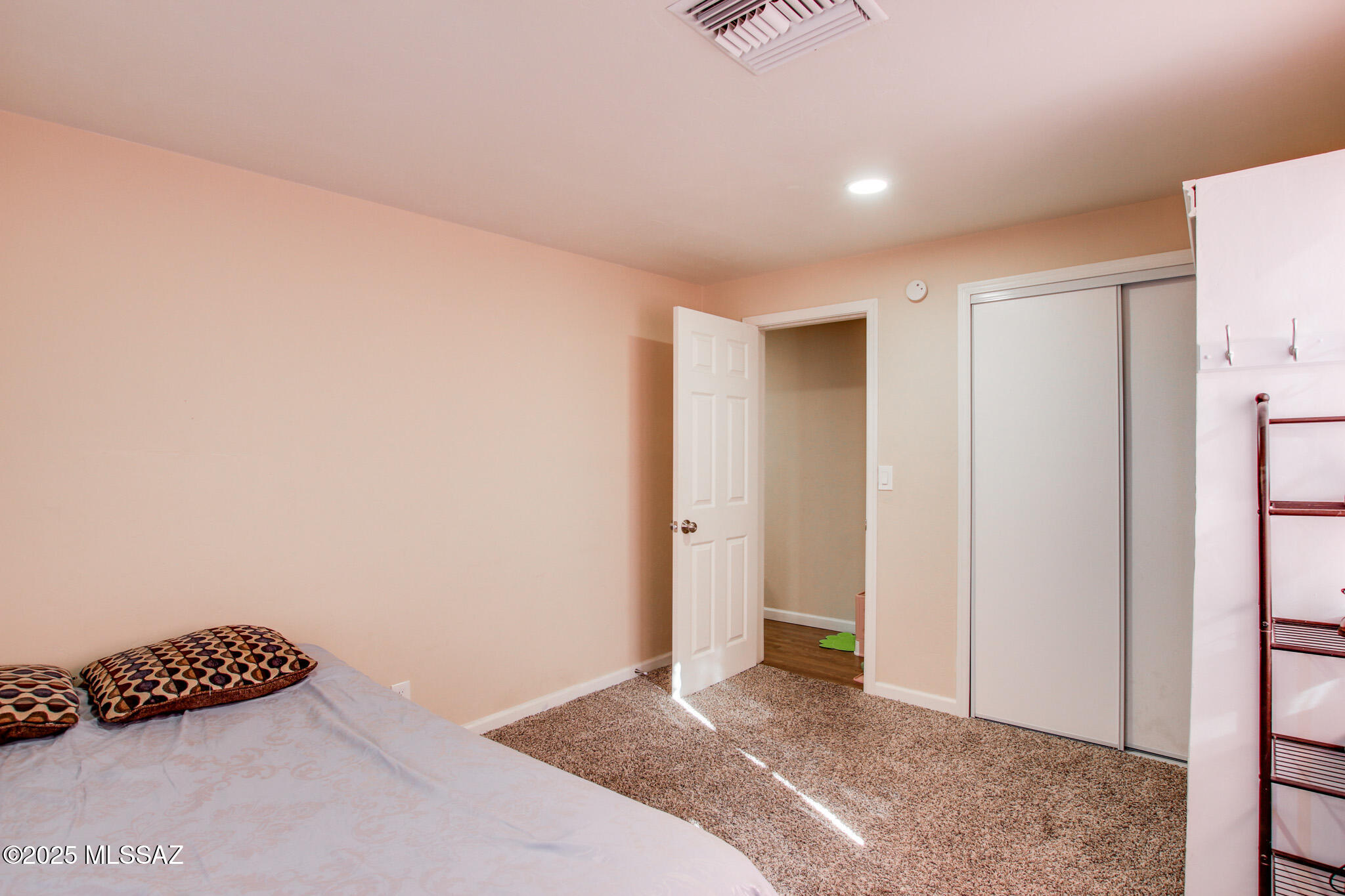 3644 E Helena Stravenue