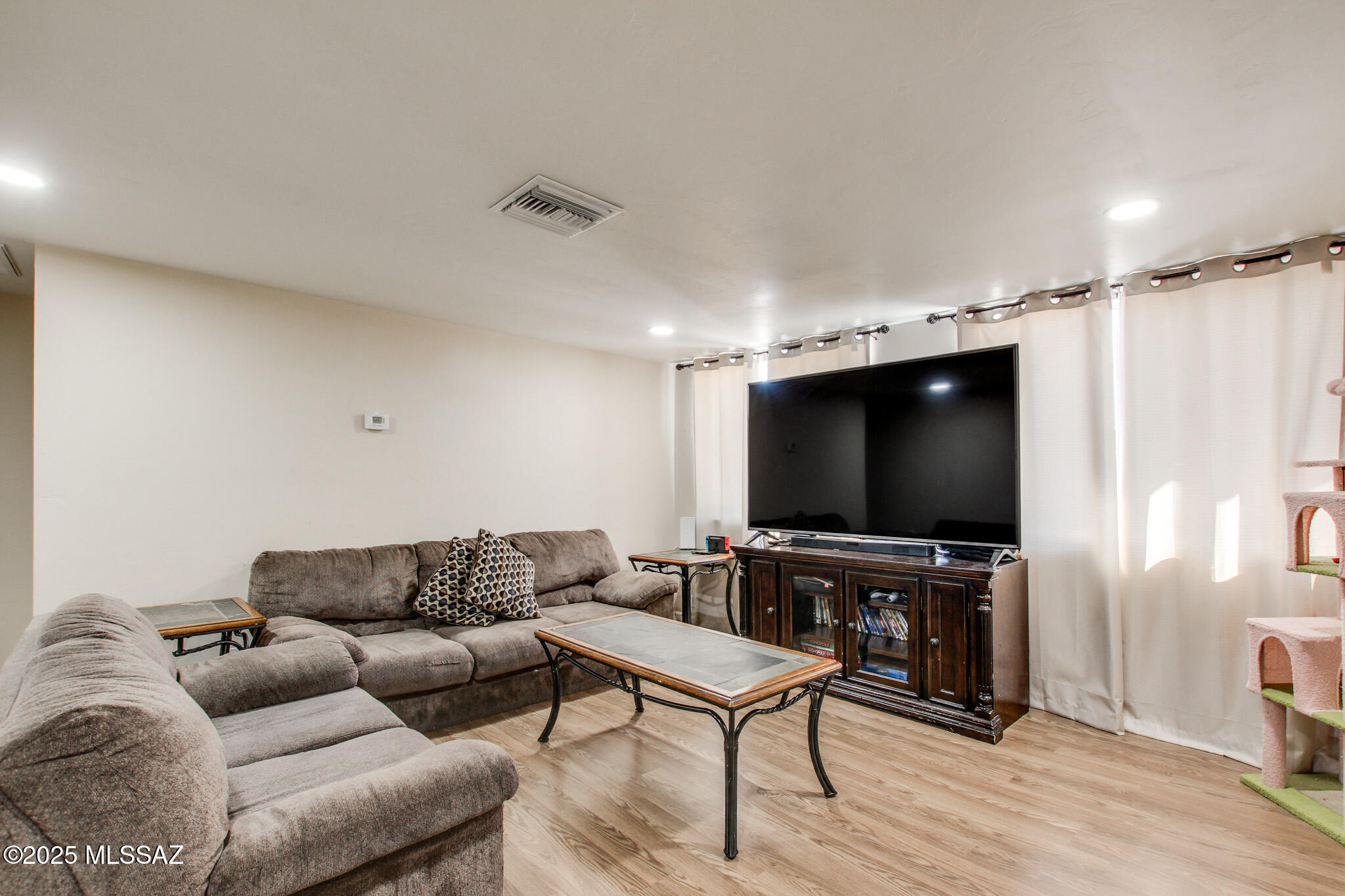 3644 E Helena Stravenue