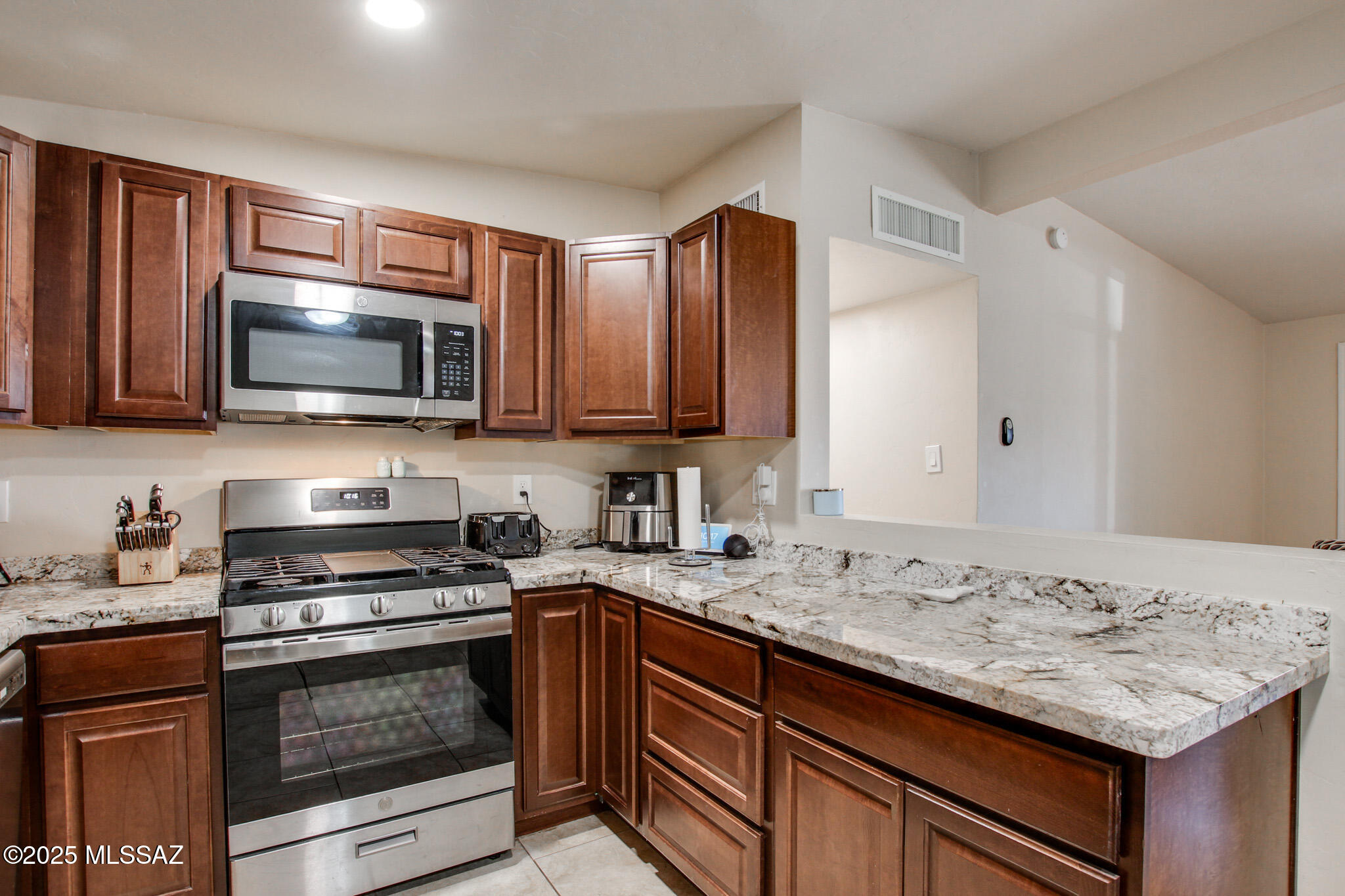 3644 E Helena Stravenue