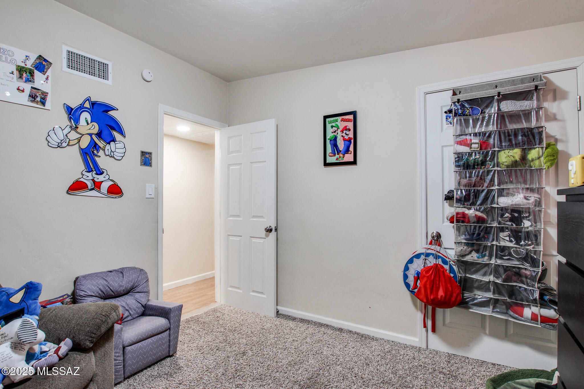 3644 E Helena Stravenue