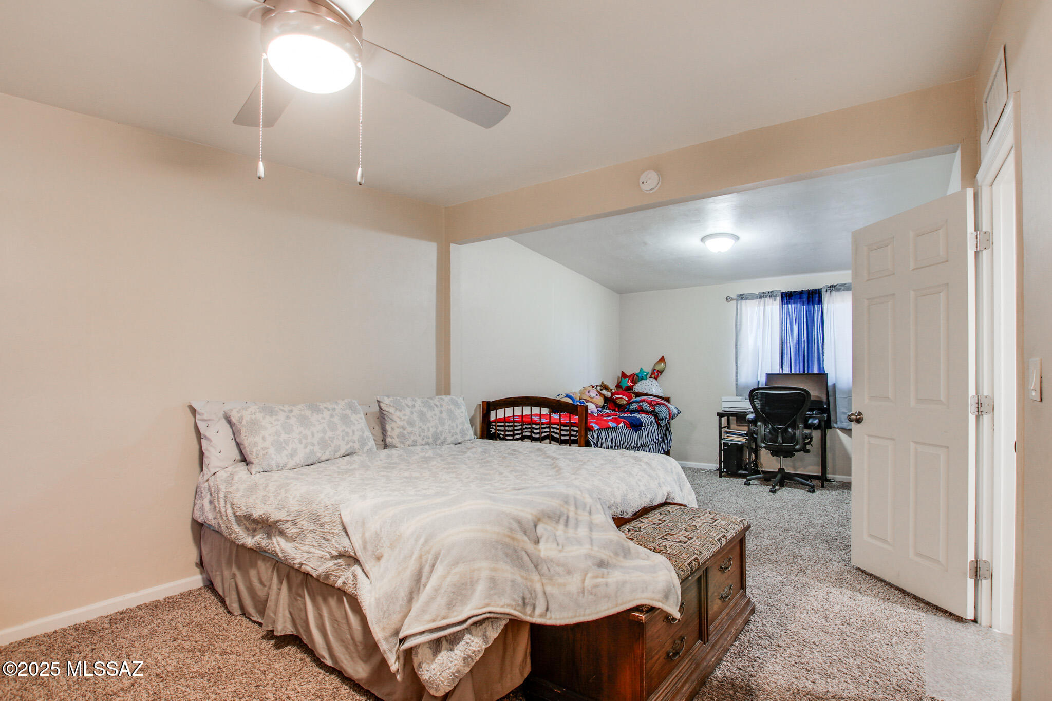 3644 E Helena Stravenue