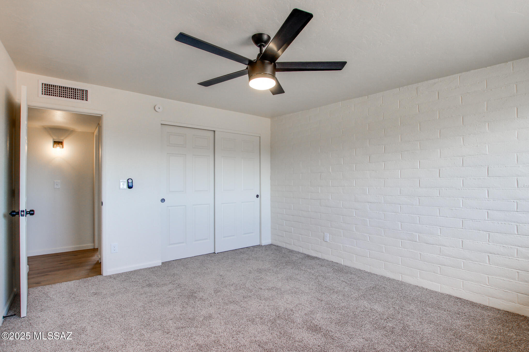 3303 S Manitoba Avenue