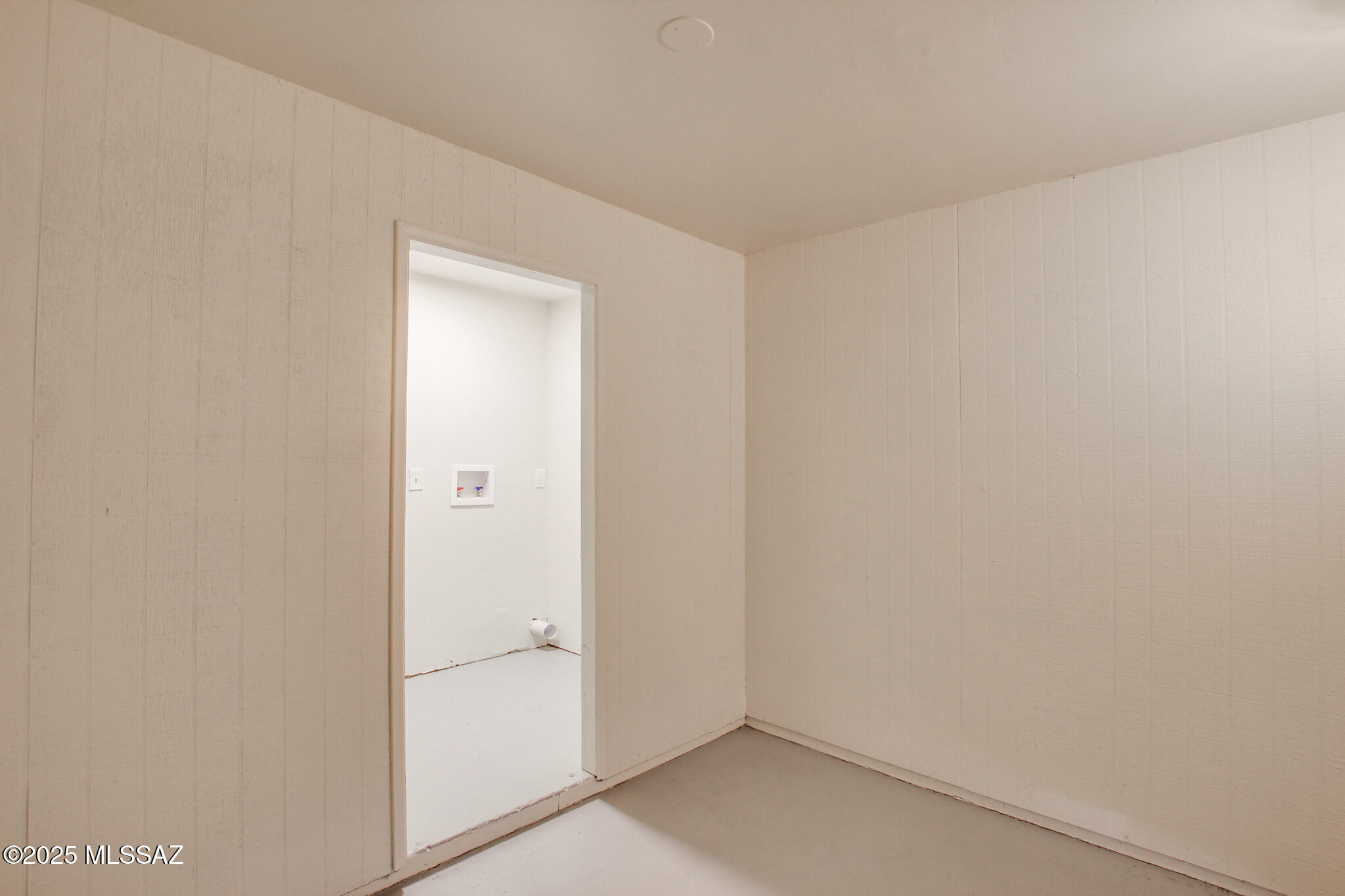 3303 S Manitoba Avenue