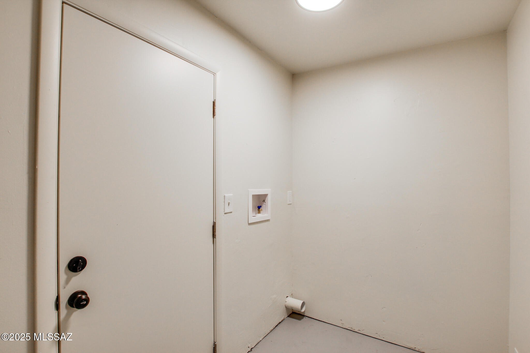 3303 S Manitoba Avenue