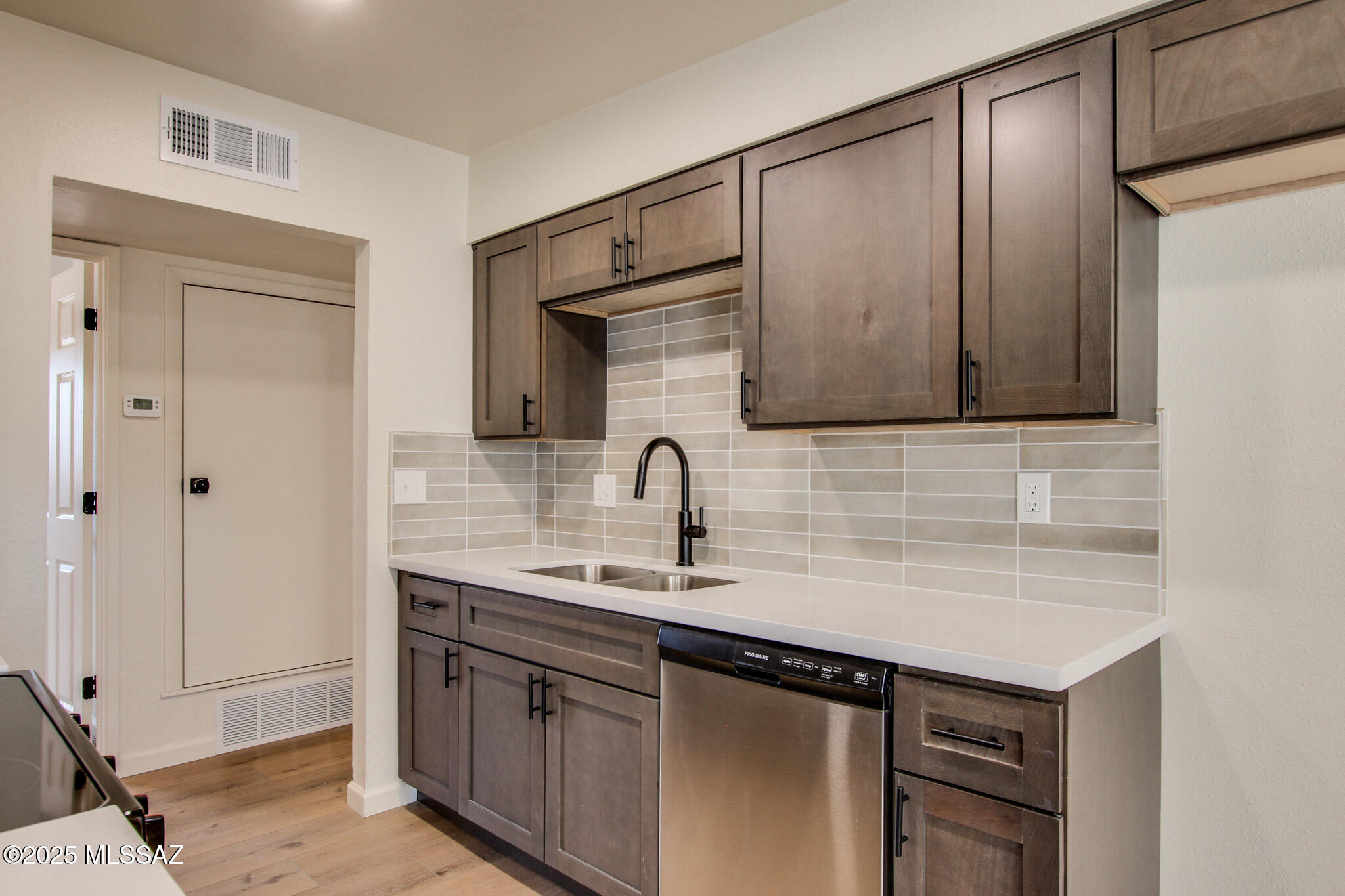 3303 S Manitoba Avenue