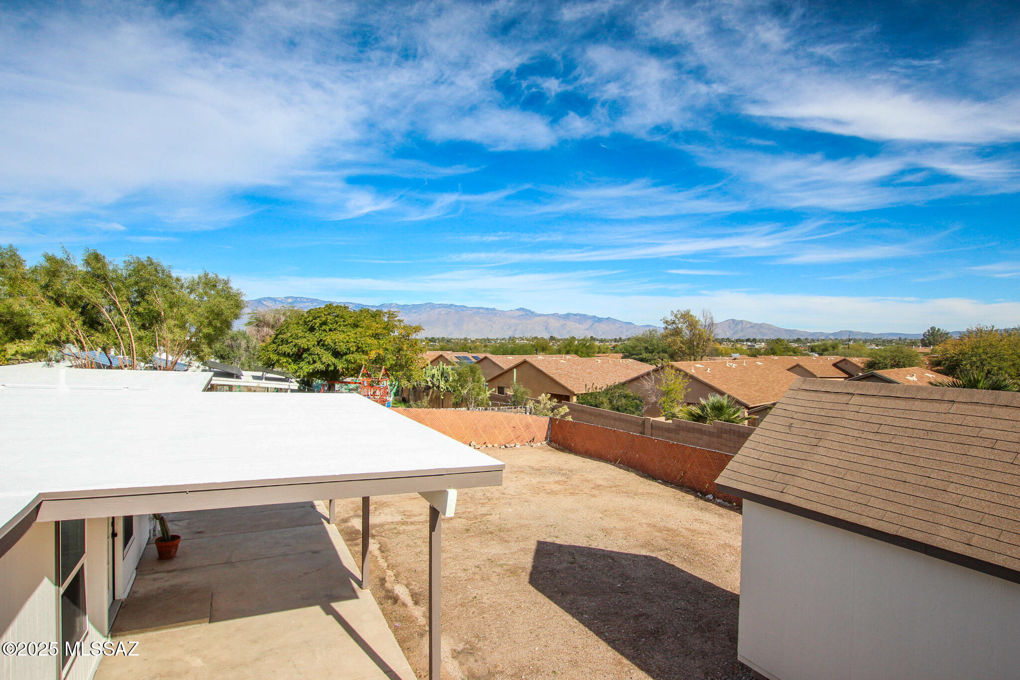 3303 S Manitoba Avenue