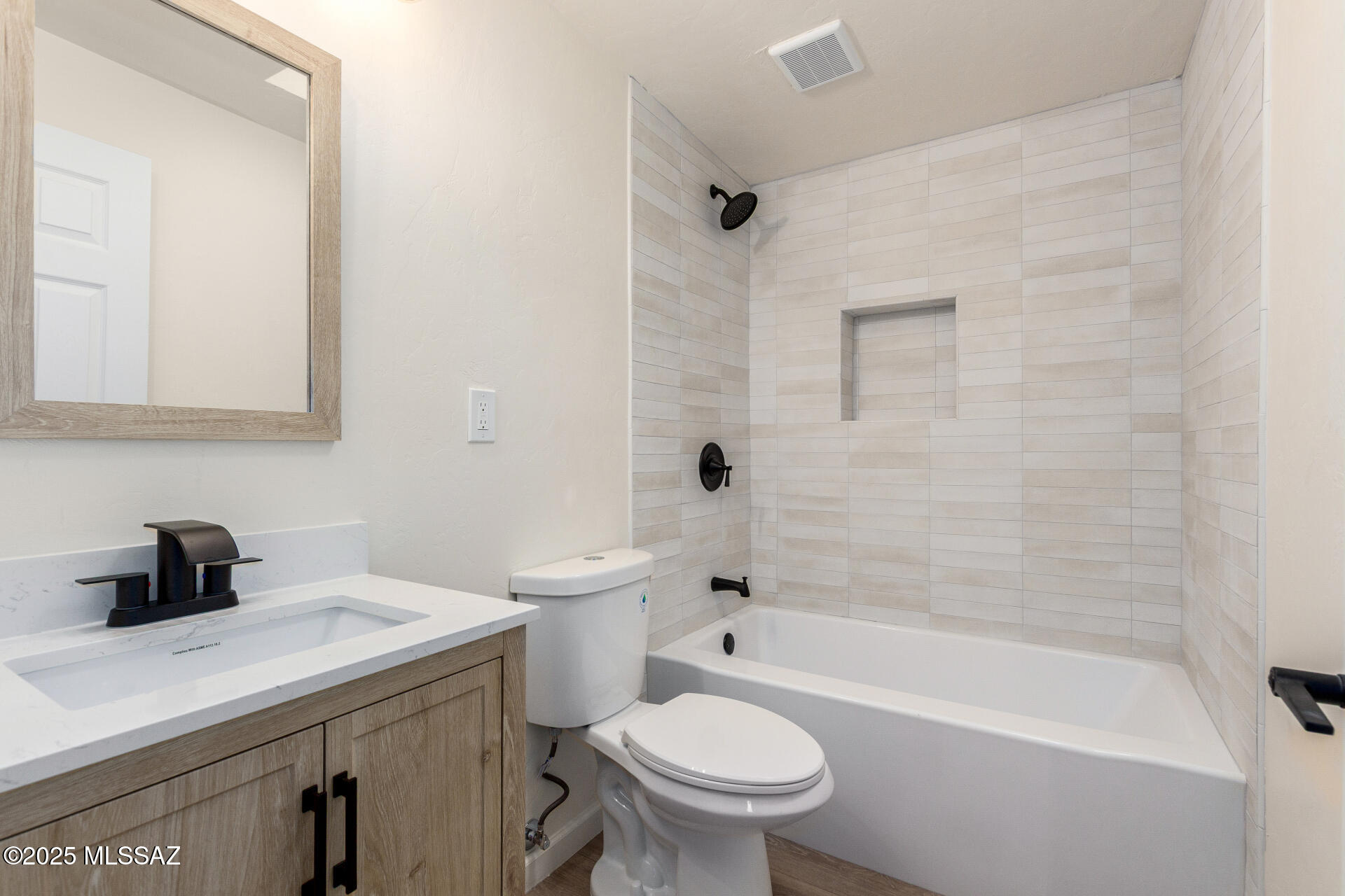 2334 E Hidalgo Vista