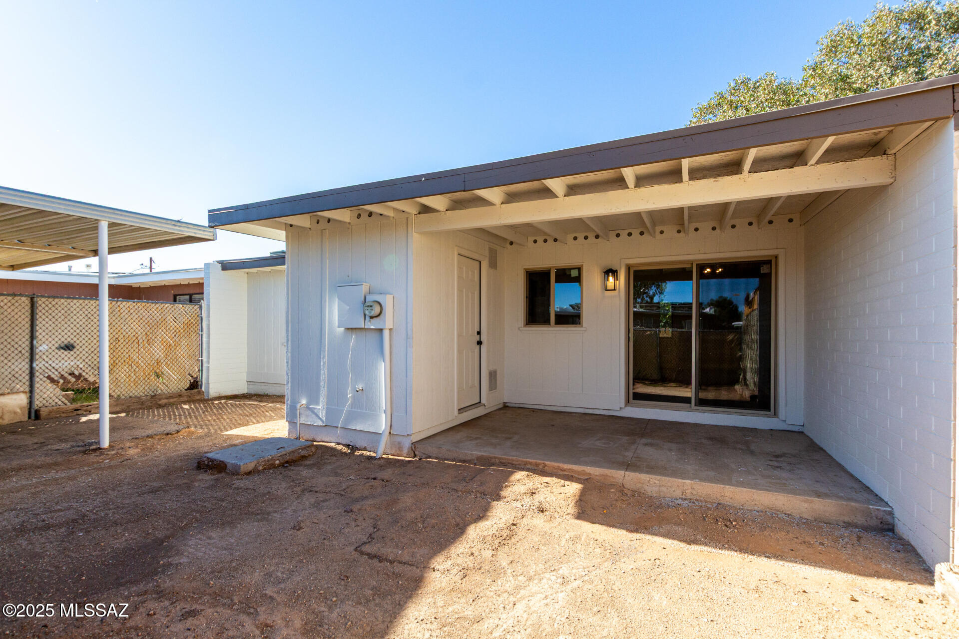 2334 E Hidalgo Vista