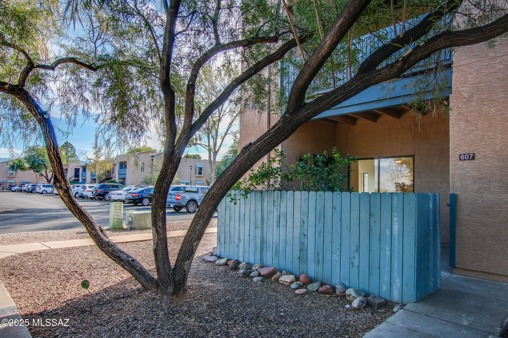 8080 E Speedway Boulevard 607