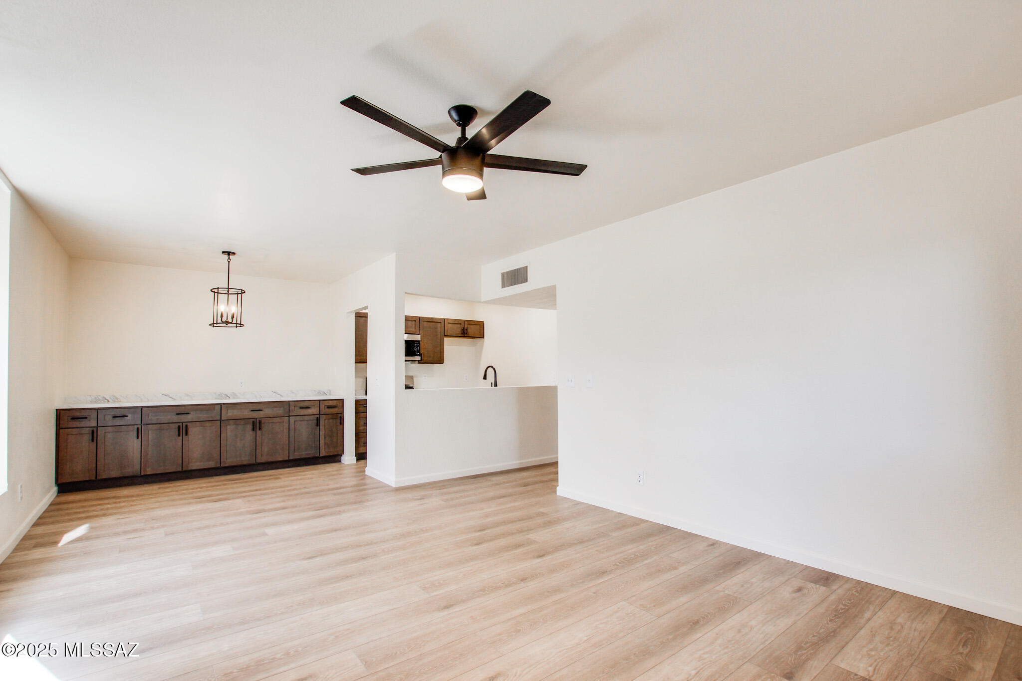 8080 E Speedway Boulevard 607