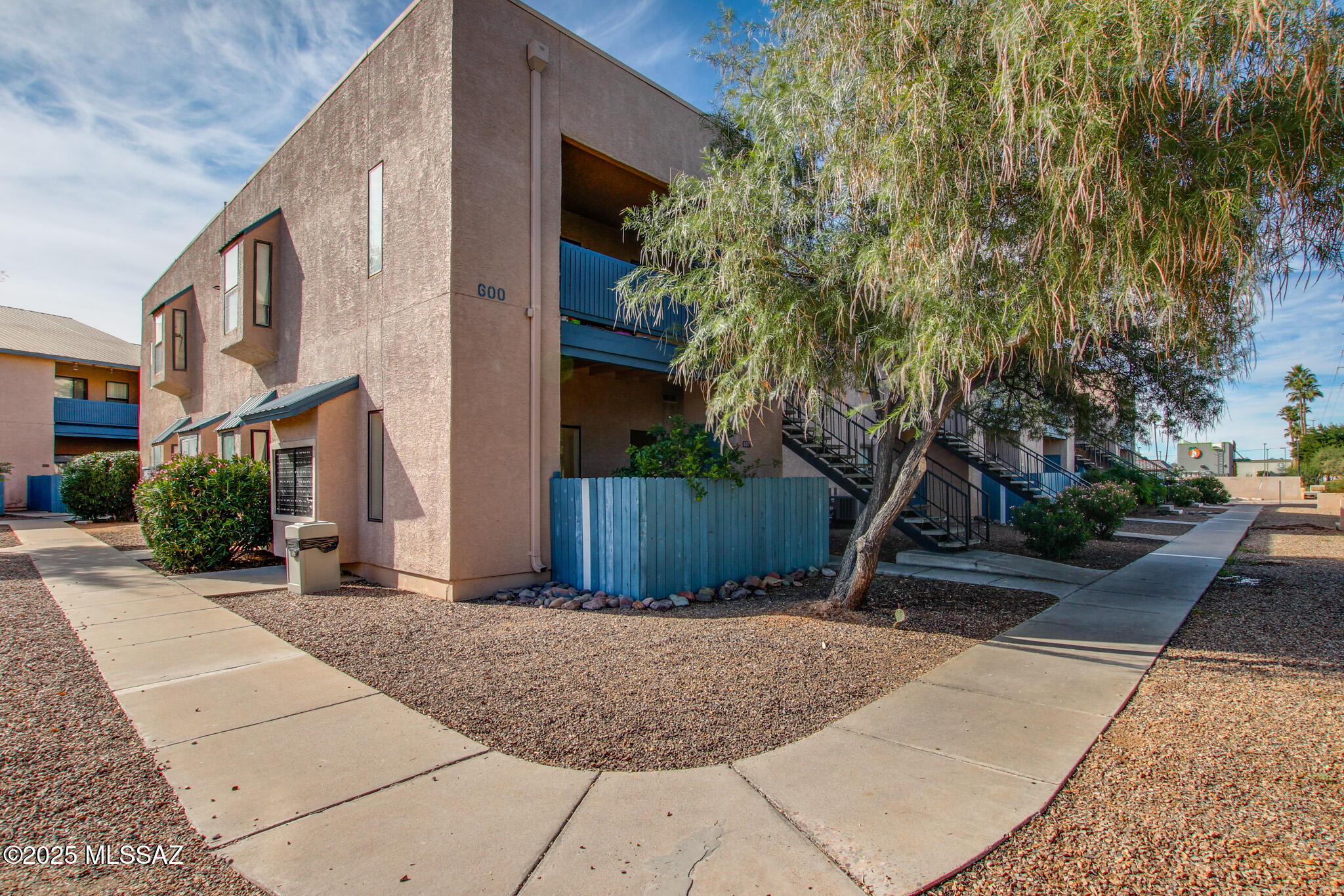 8080 E Speedway Boulevard 607