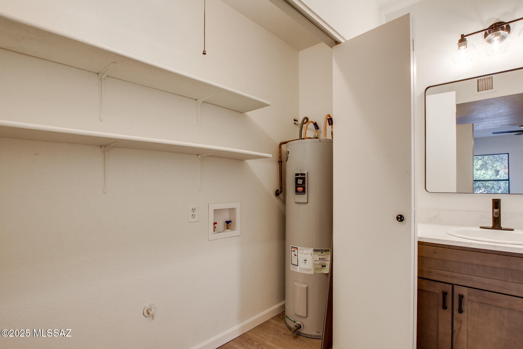 8080 E Speedway Boulevard 607