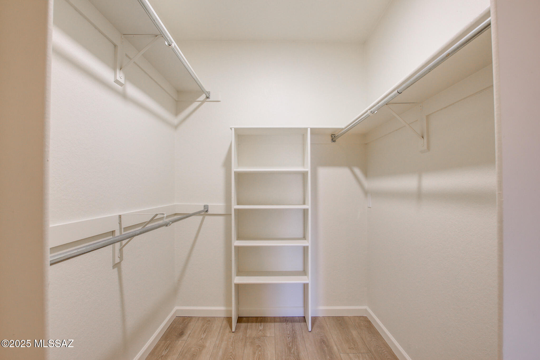 8080 E Speedway Boulevard 607