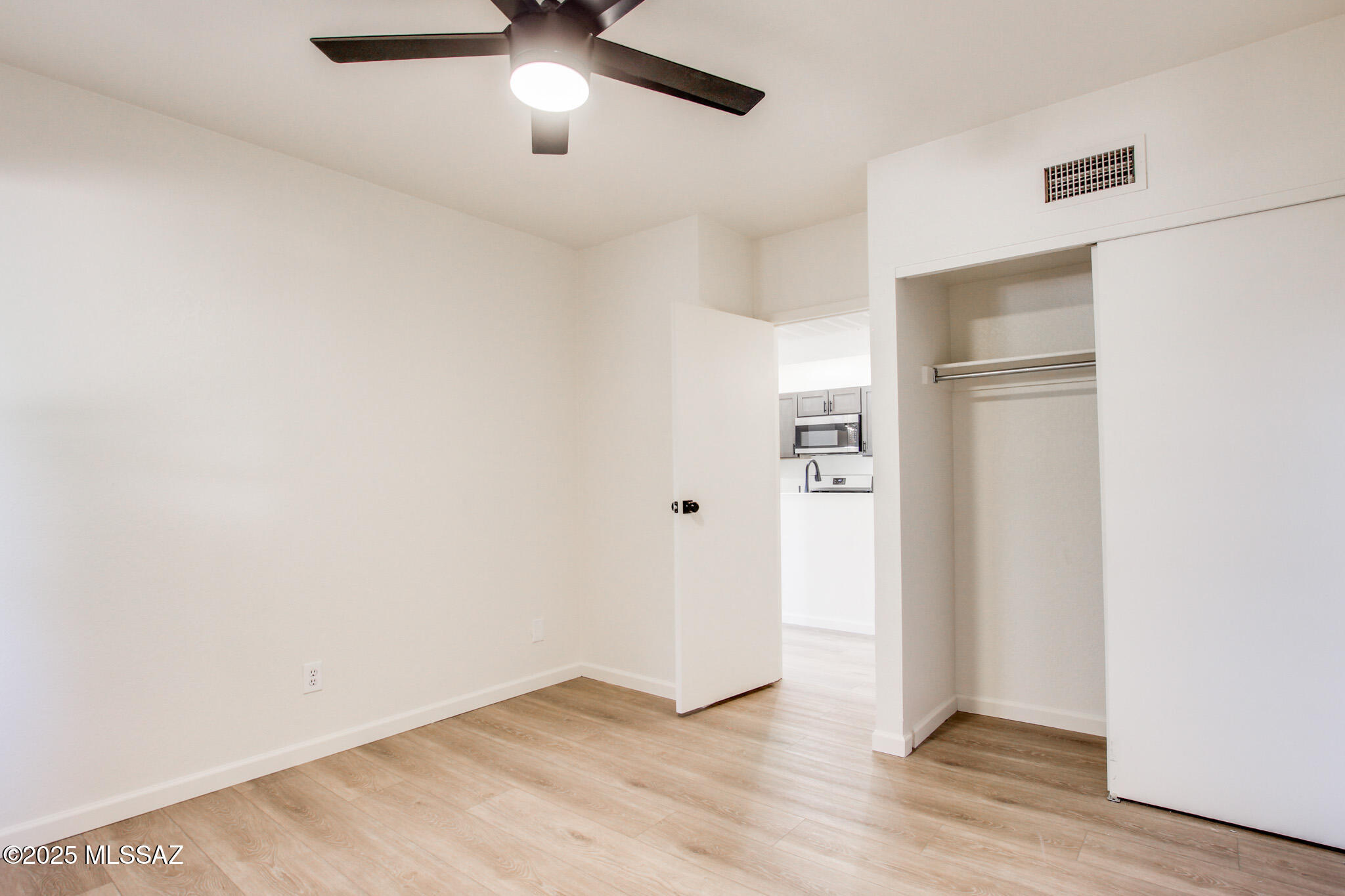 8080 E Speedway Boulevard 607