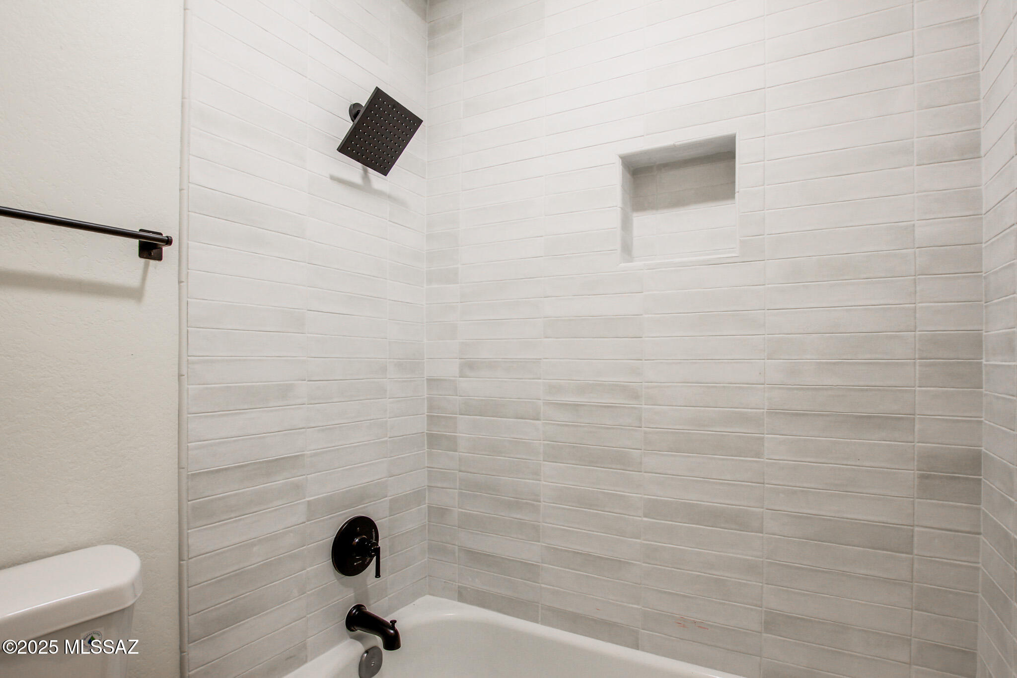 8080 E Speedway Boulevard 607