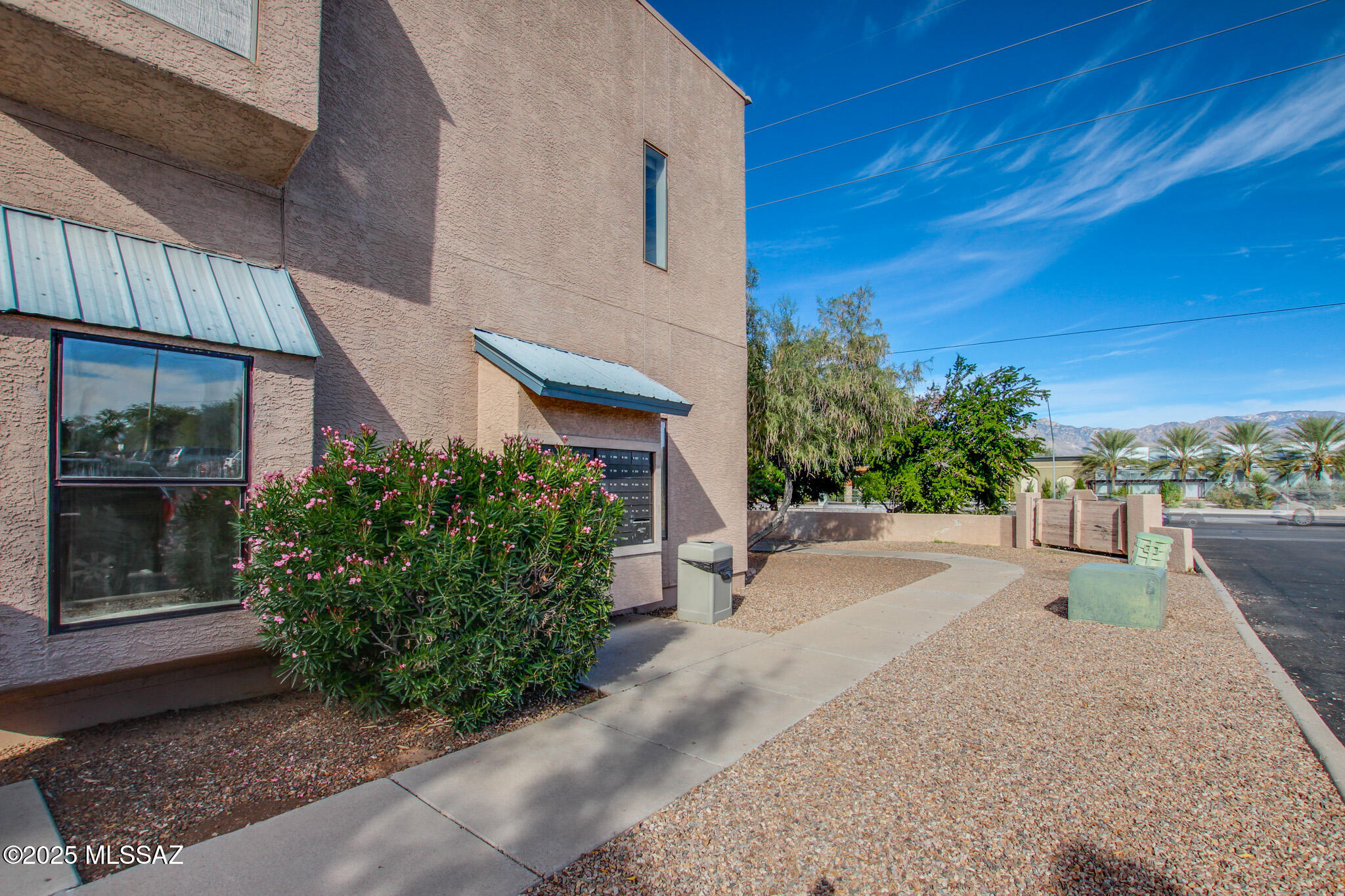 8080 E Speedway Boulevard 607