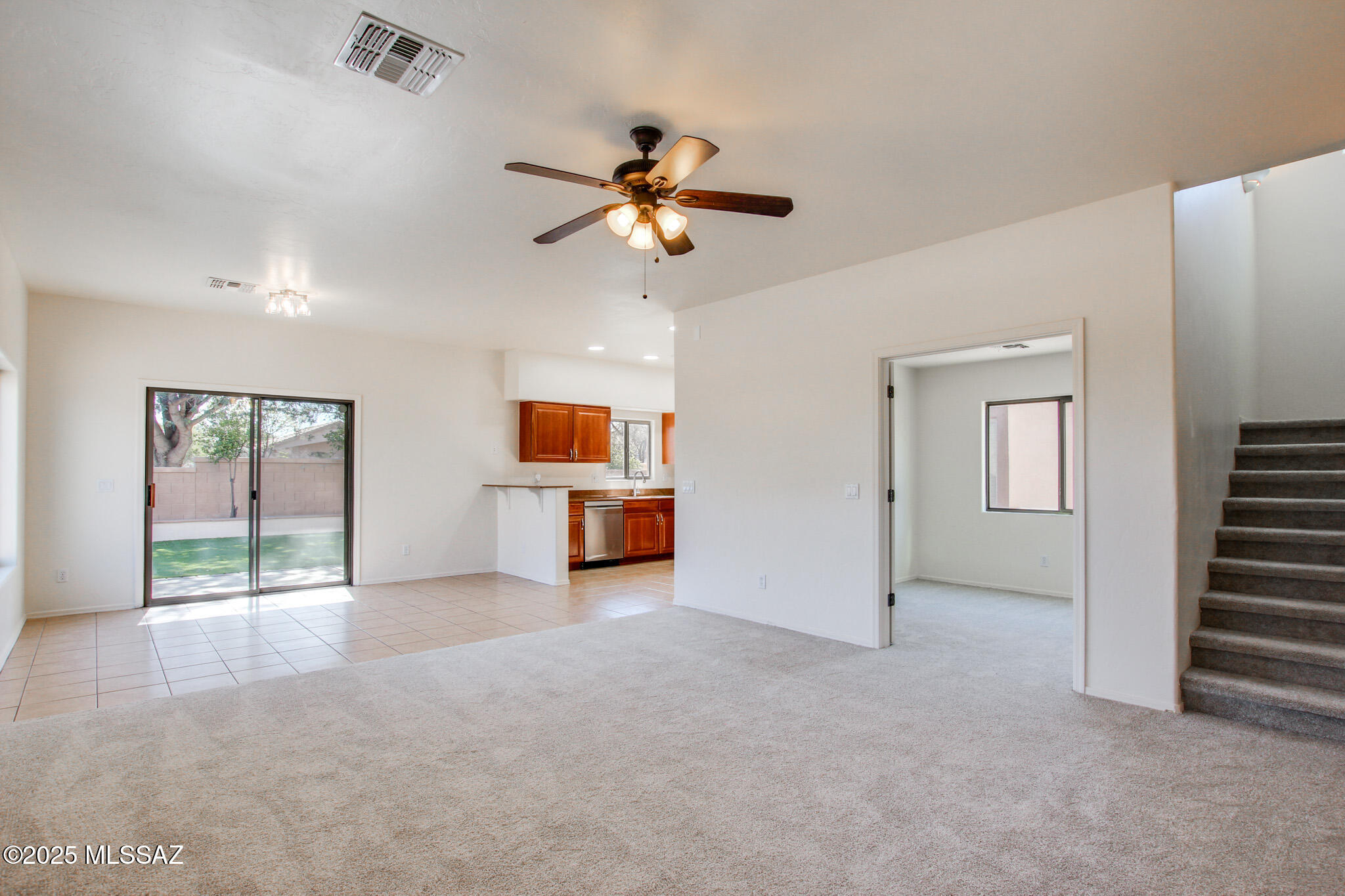 262 E Calle Puente Lindo