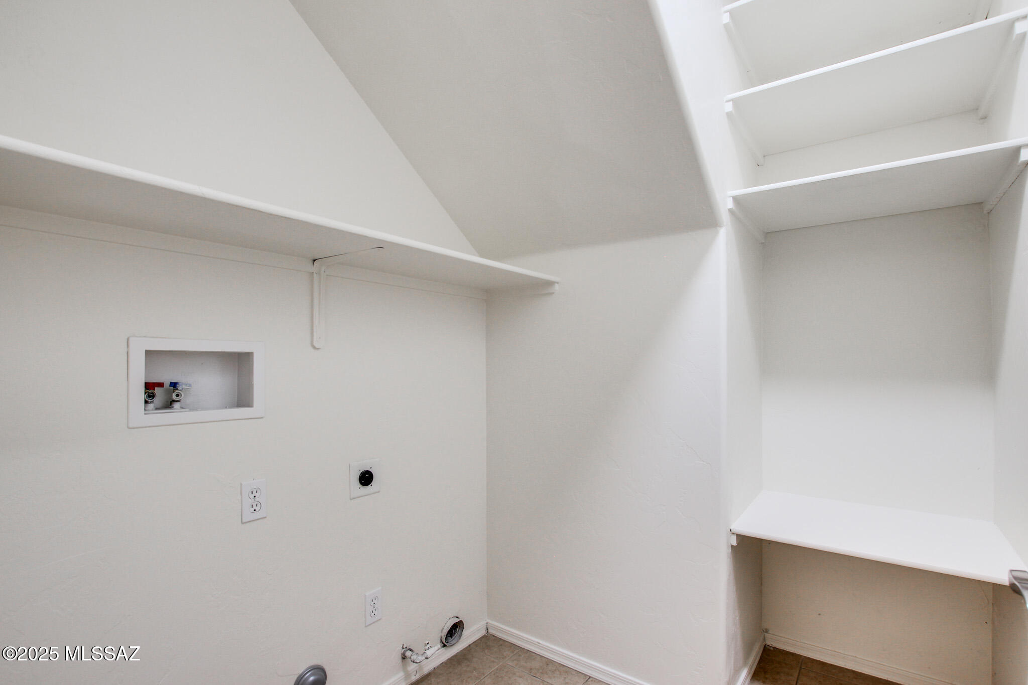 262 E Calle Puente Lindo