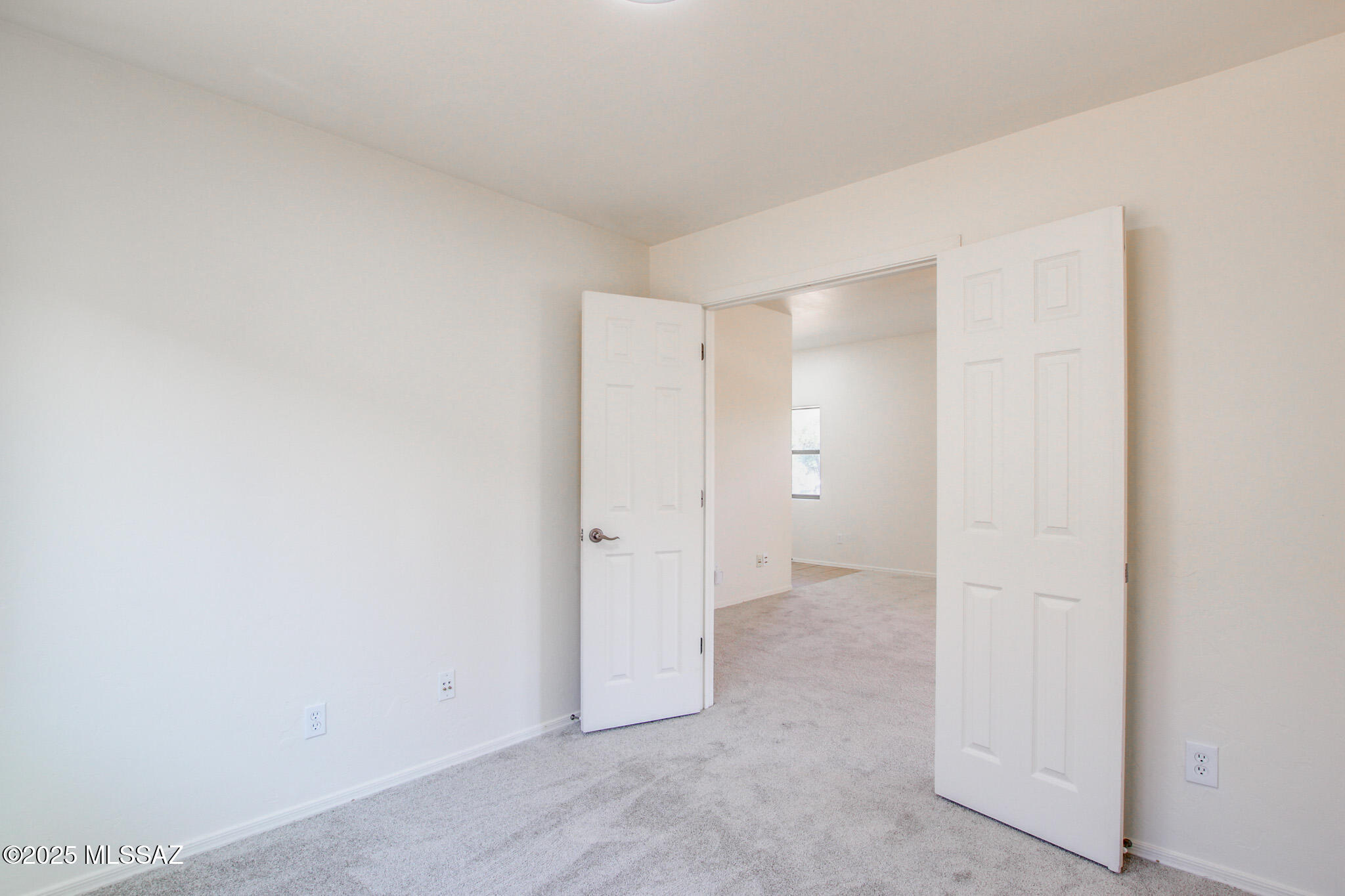 262 E Calle Puente Lindo