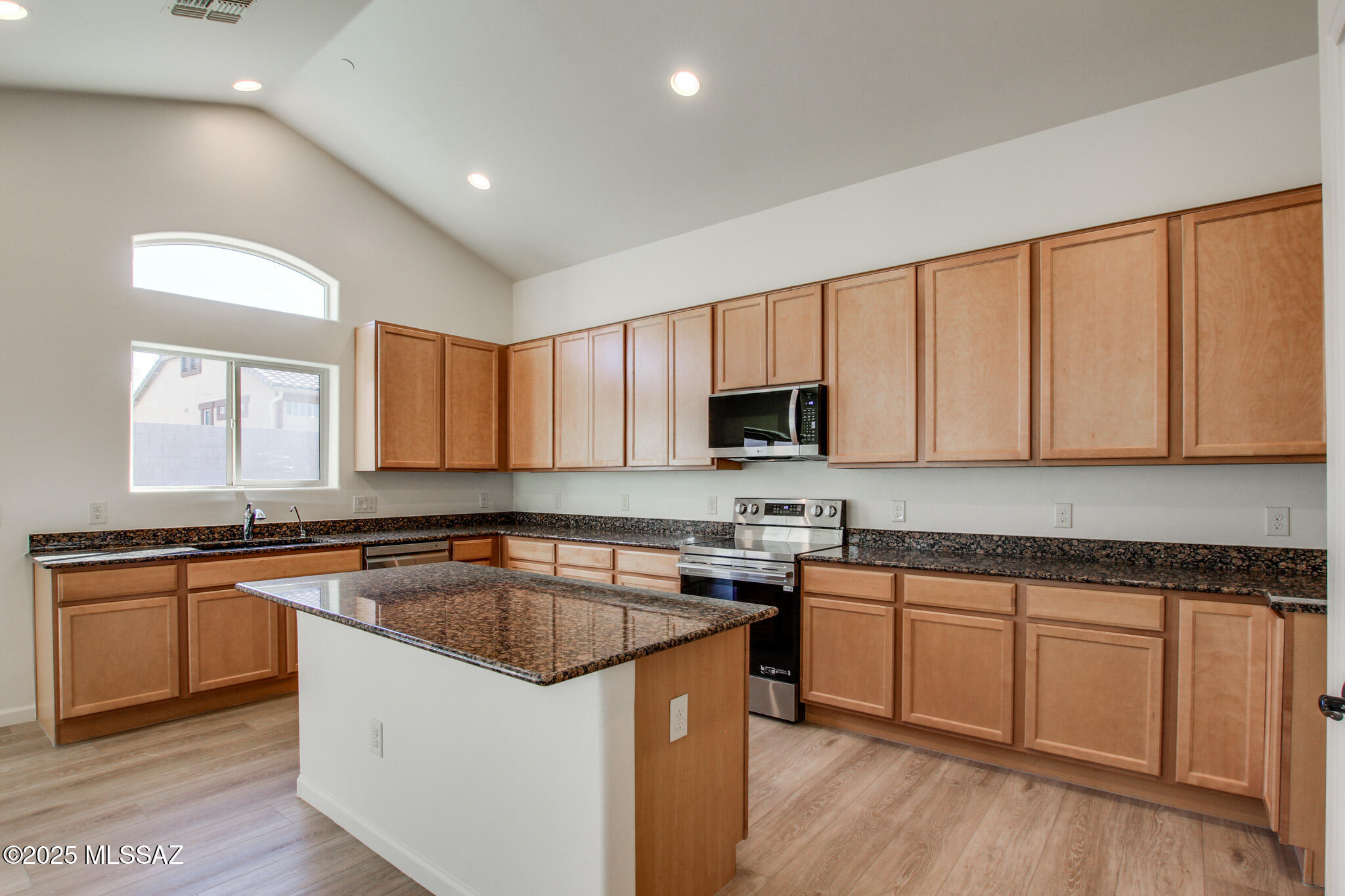 8727 W Denstone Road