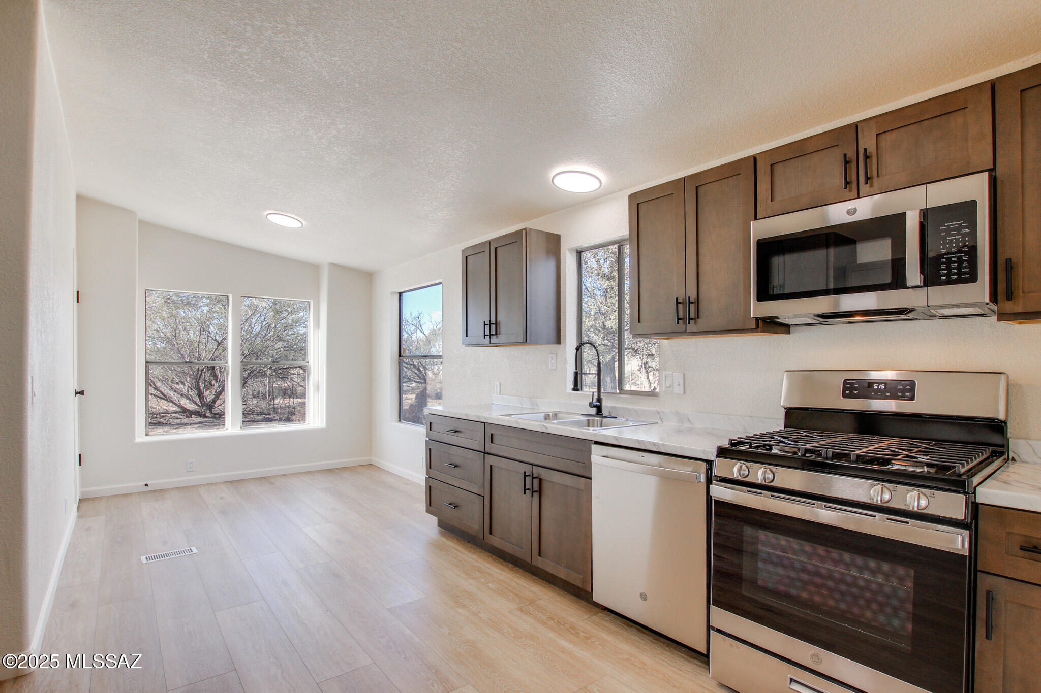 8777 E Ellsworth Lane