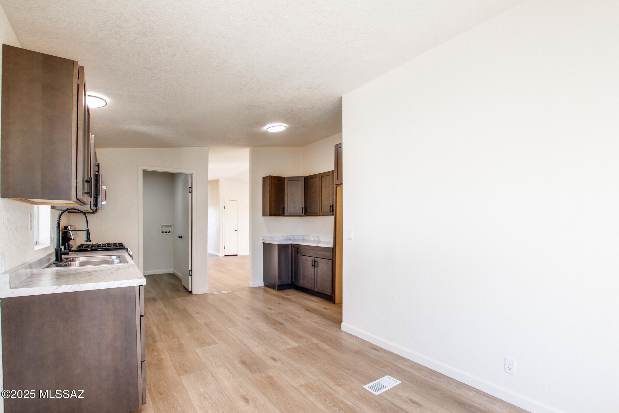 8777 E Ellsworth Lane