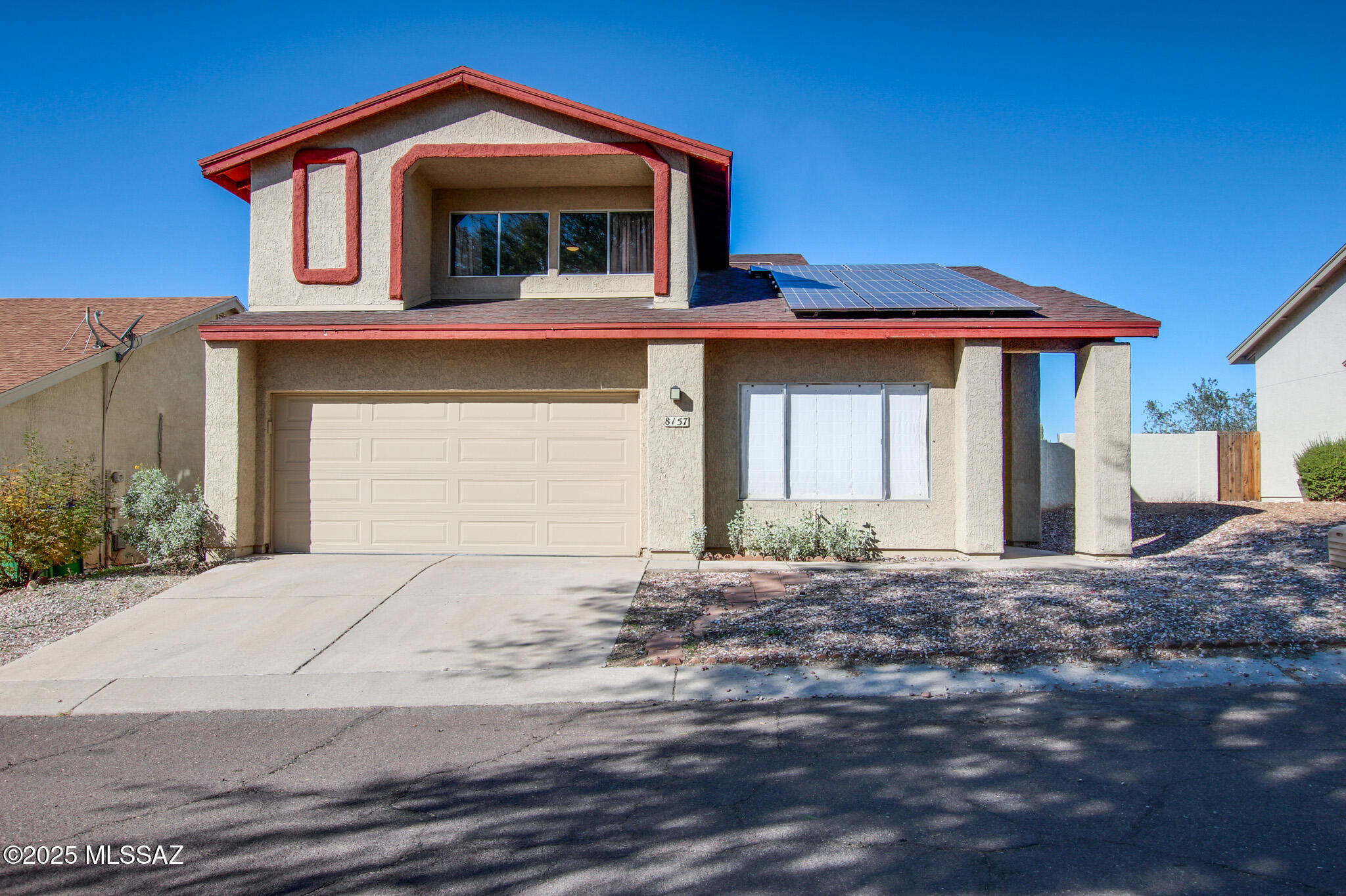 8157 N Streamside Avenue