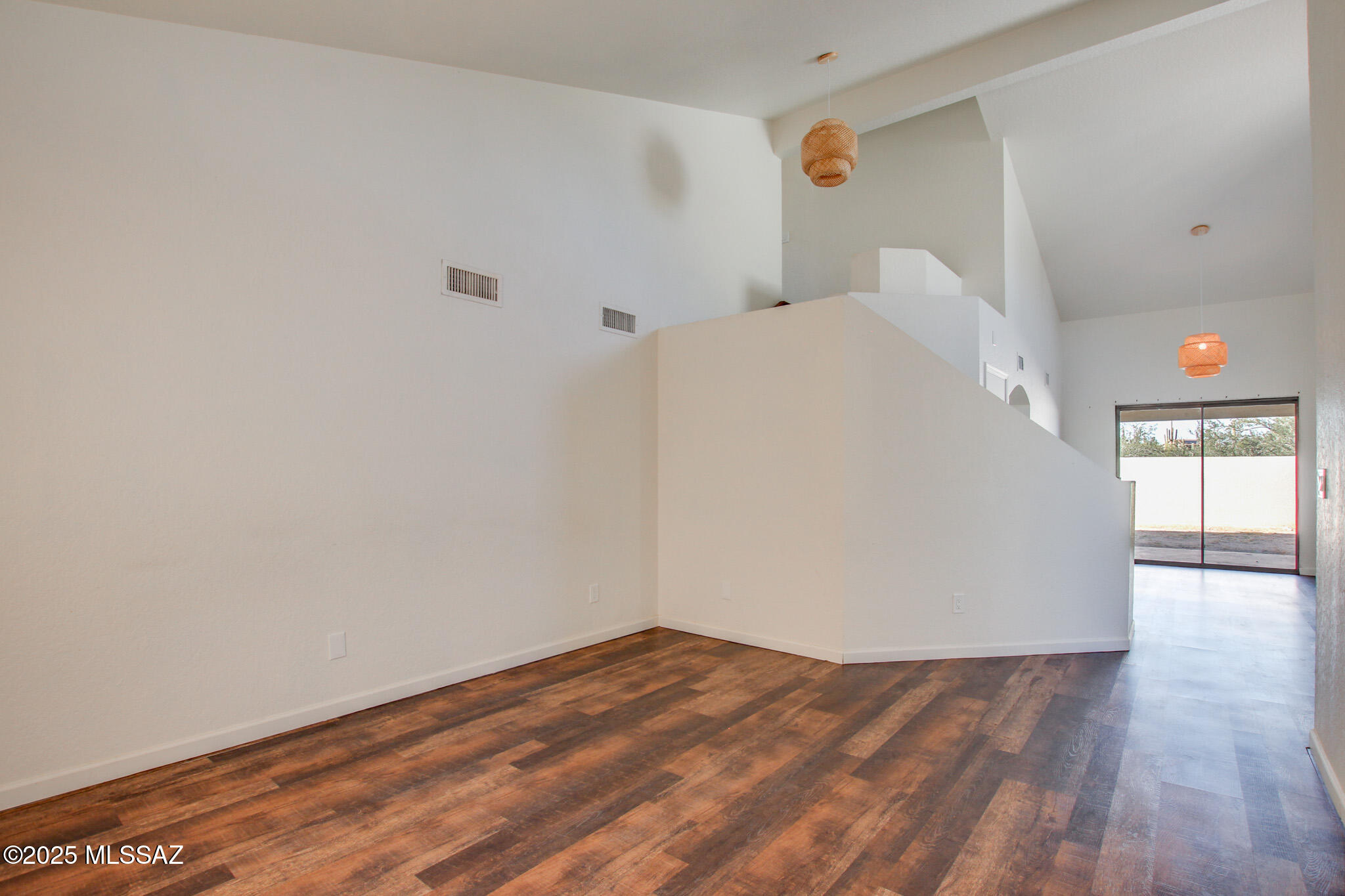 8157 N Streamside Avenue