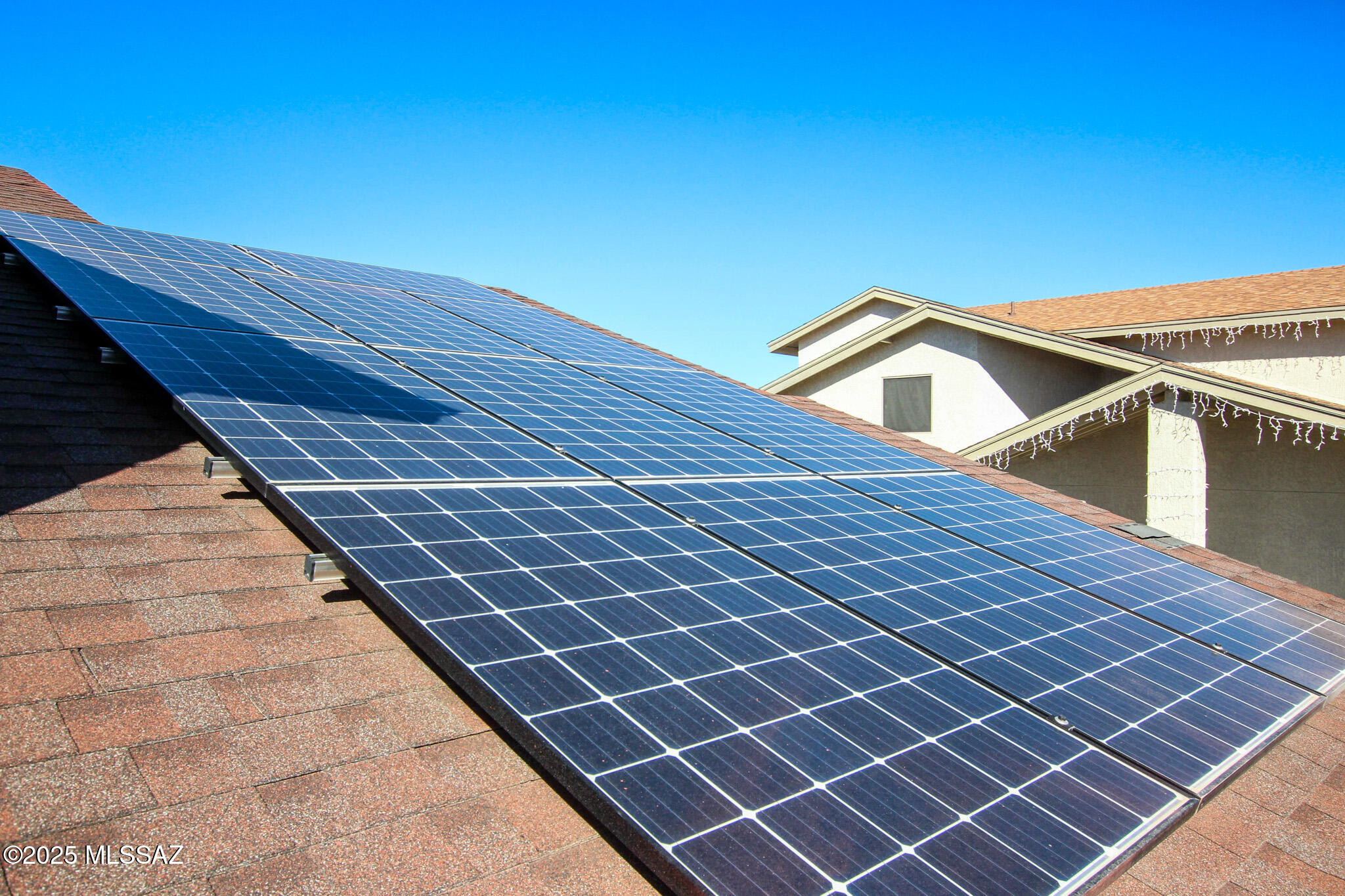 8157 N Streamside Avenue