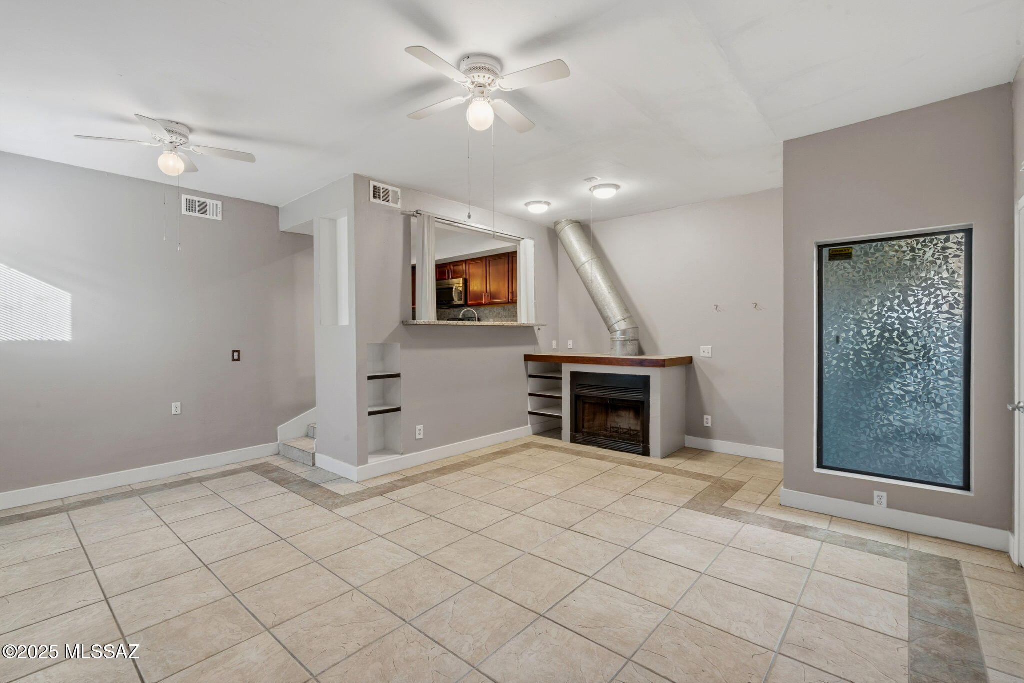 2744 N Country Club Road 106