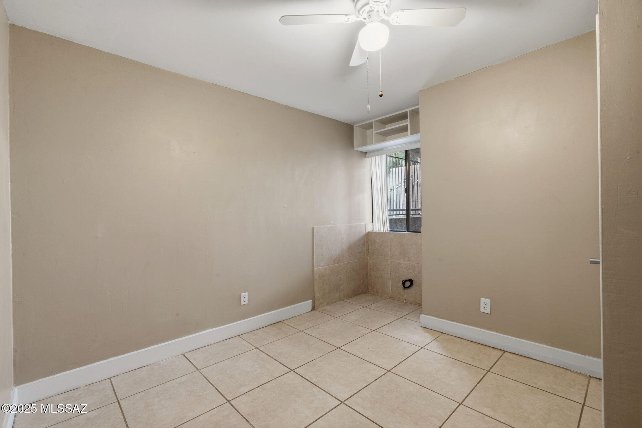 2744 N Country Club Road 106