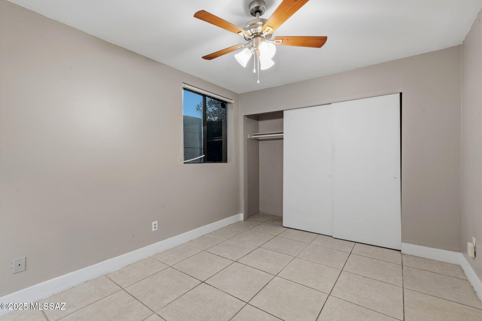 2744 N Country Club Road 106