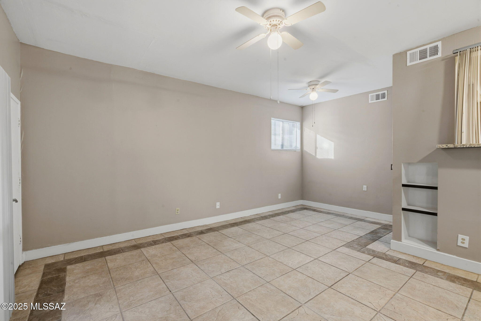 2744 N Country Club Road 106