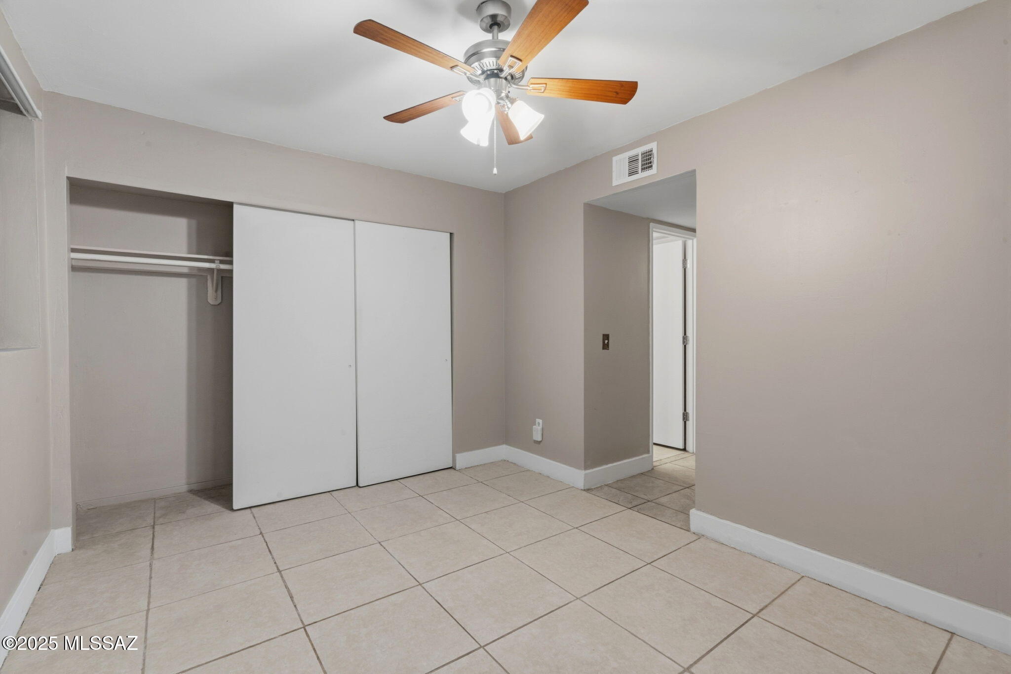 2744 N Country Club Road 106