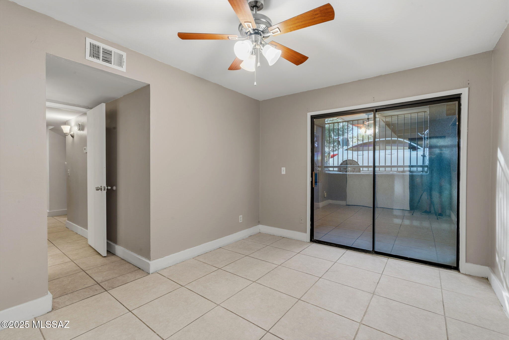 2744 N Country Club Road 106