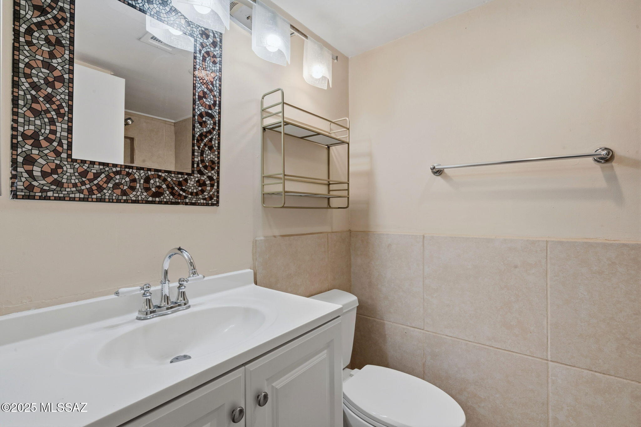 2744 N Country Club Road 106