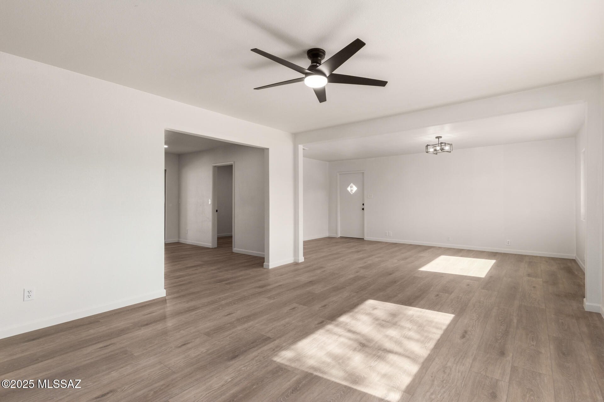 2950 W Calle Pajarito