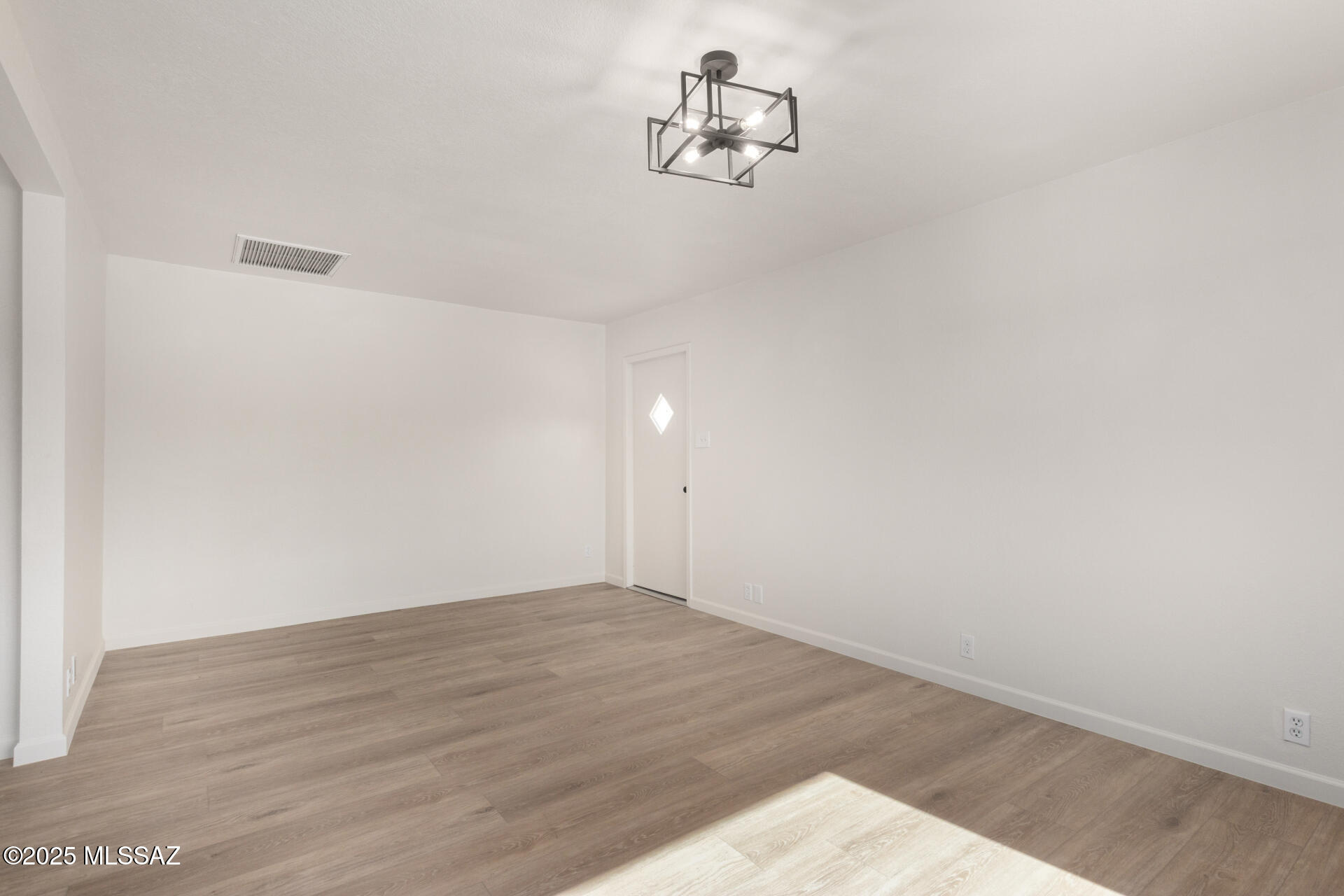 2950 W Calle Pajarito